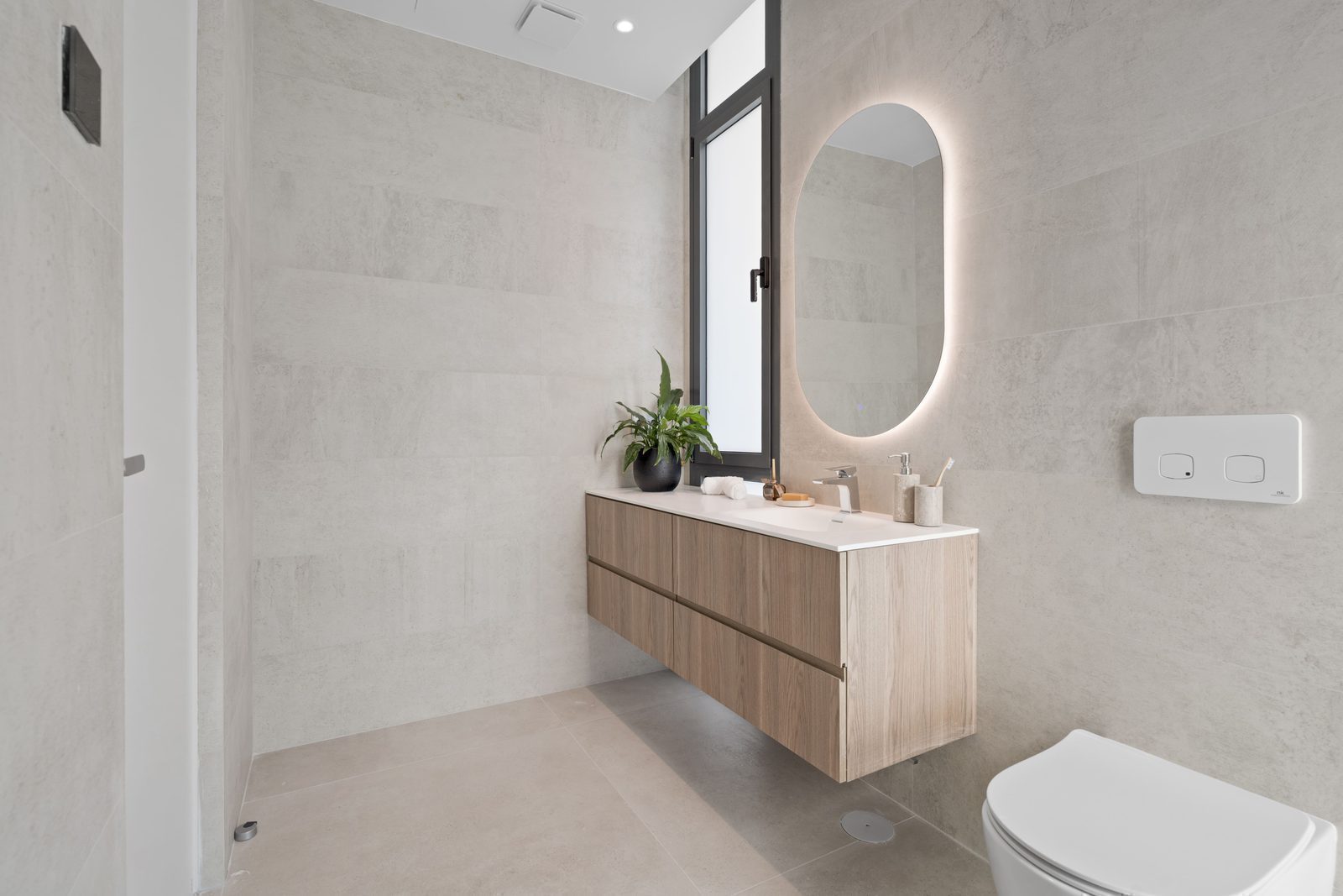 Modern bathroom design in a 4-bedroom villa in Benidorm with sea and city views - The Estates