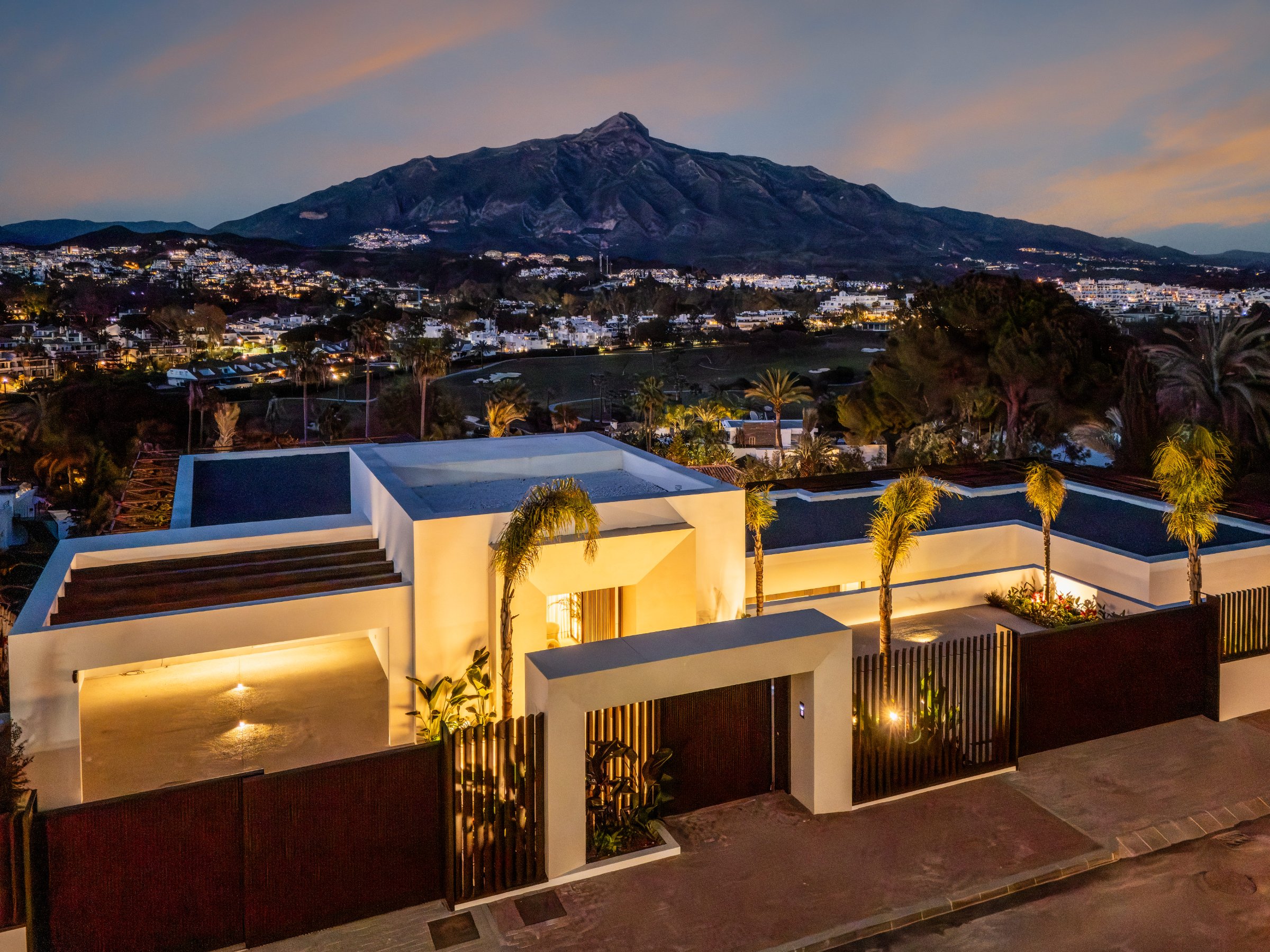 5-bed Villa in Málaga — Contemporary Luxury Villa in Nueva Andalucía, Marbella | Villa Alcalá, photo 2