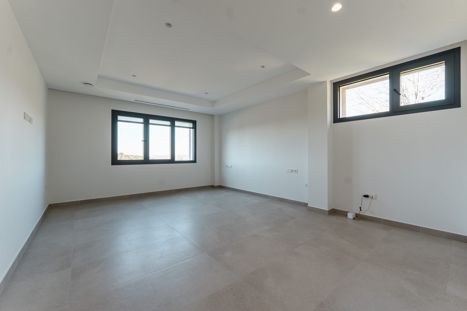 Bright, modern interior of a 5-bedroom villa in Altea - The Estates