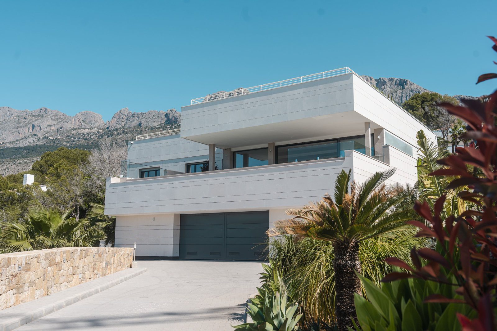 Modern villa exterior with sea and golf views in Altea - The Estates