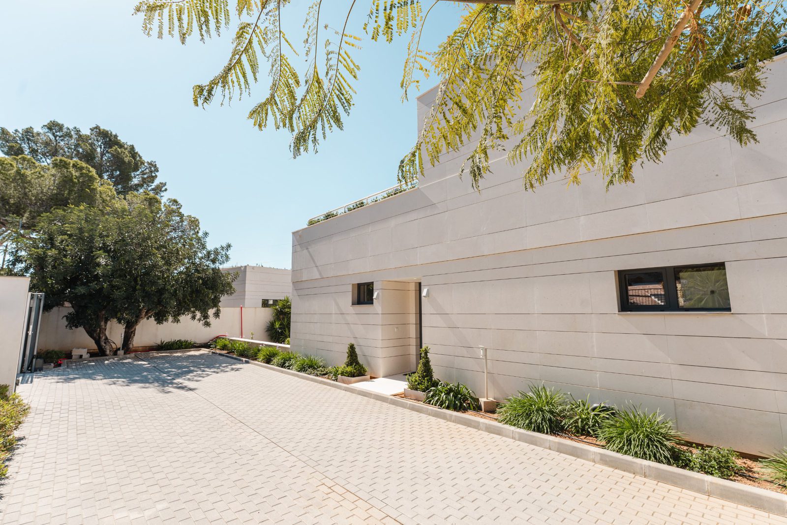 Exterior view of a 5-bedroom villa in Altea - The Estates