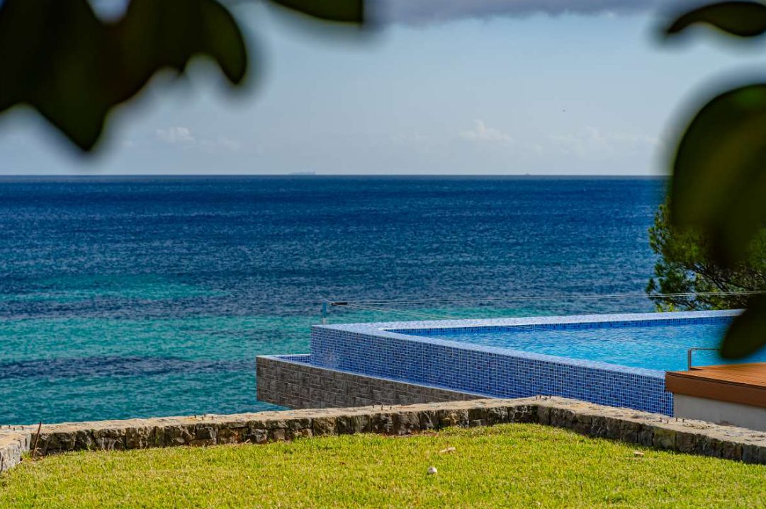 A stunning sea view from the pool of a 6-bedroom villa in Calpe - The Estates