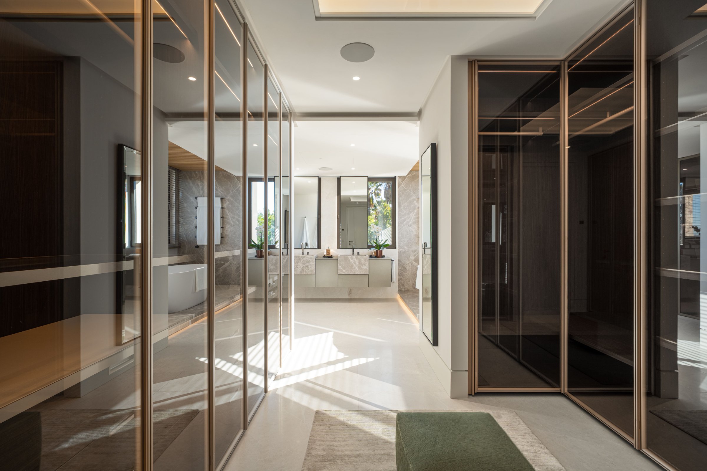 5-bed Villa in Málaga — Exclusive Luxury Villa in Marbella Hill Club, photo 21