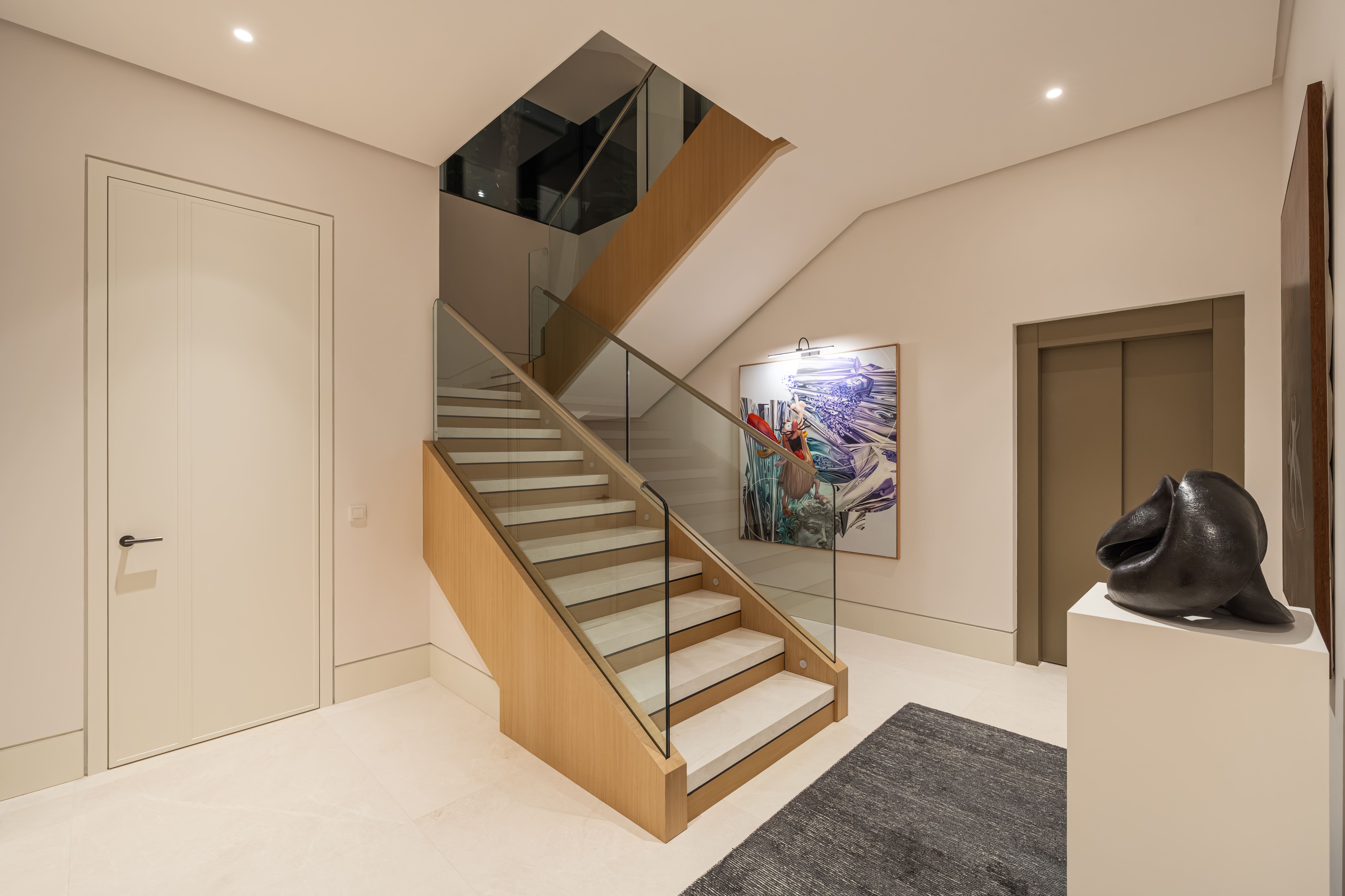 5-bed Villa in Málaga — Exclusive Luxury Villa in Marbella Hill Club, photo 32