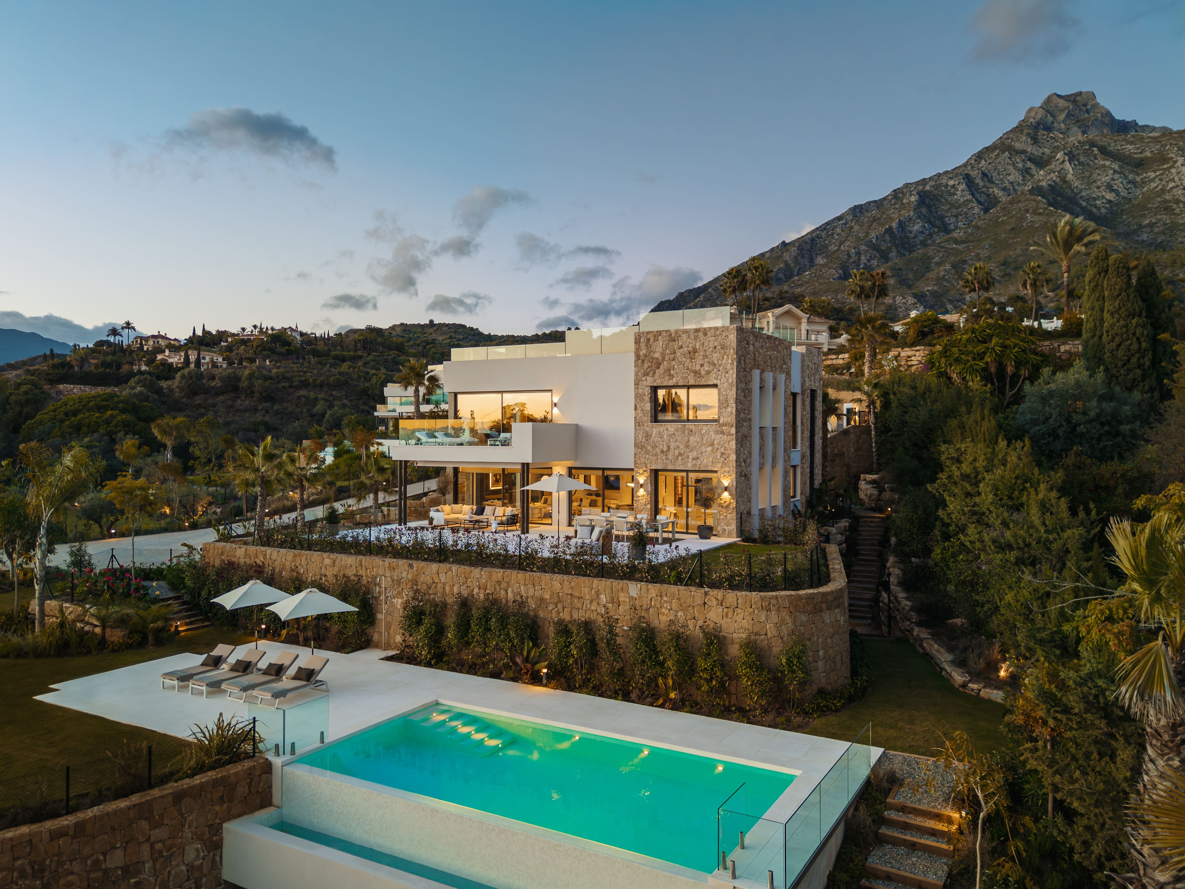 Exclusive Luxury Villa in Marbella Hill Club
