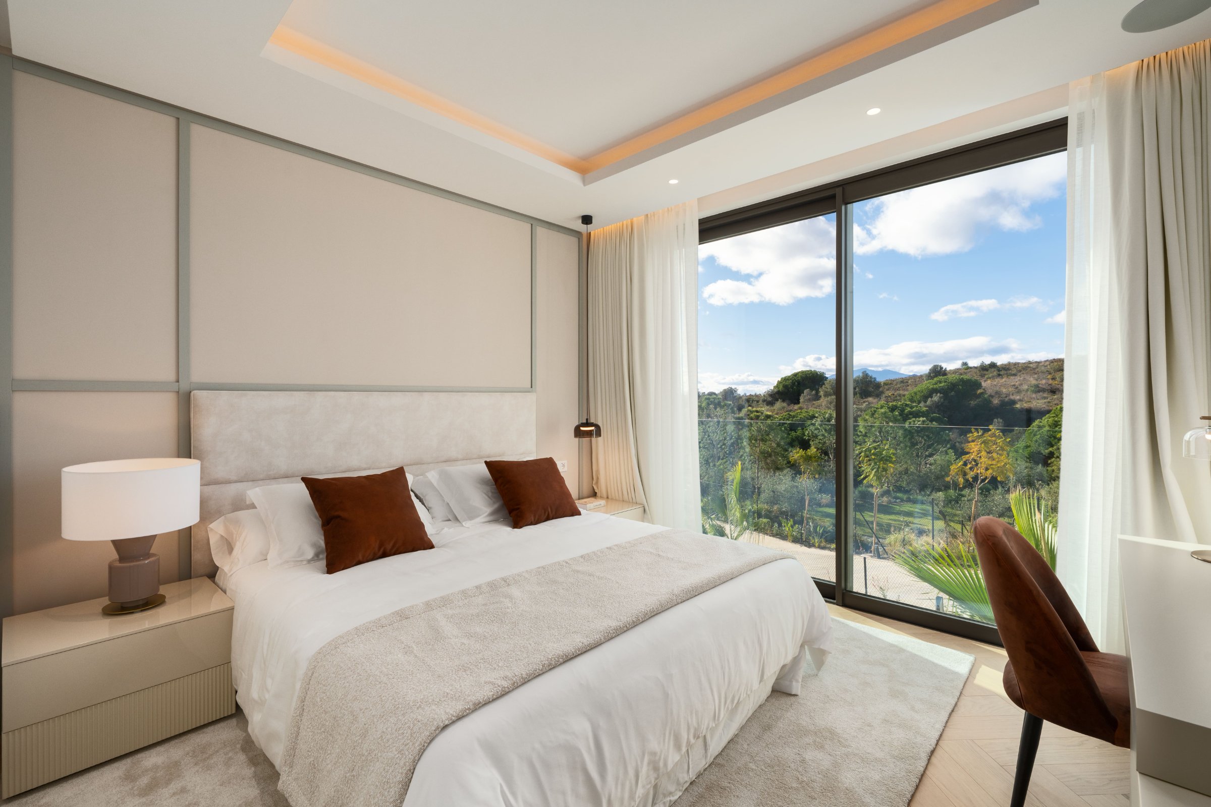 5-bed Villa in Málaga — Exclusive Luxury Villa in Marbella Hill Club, photo 23