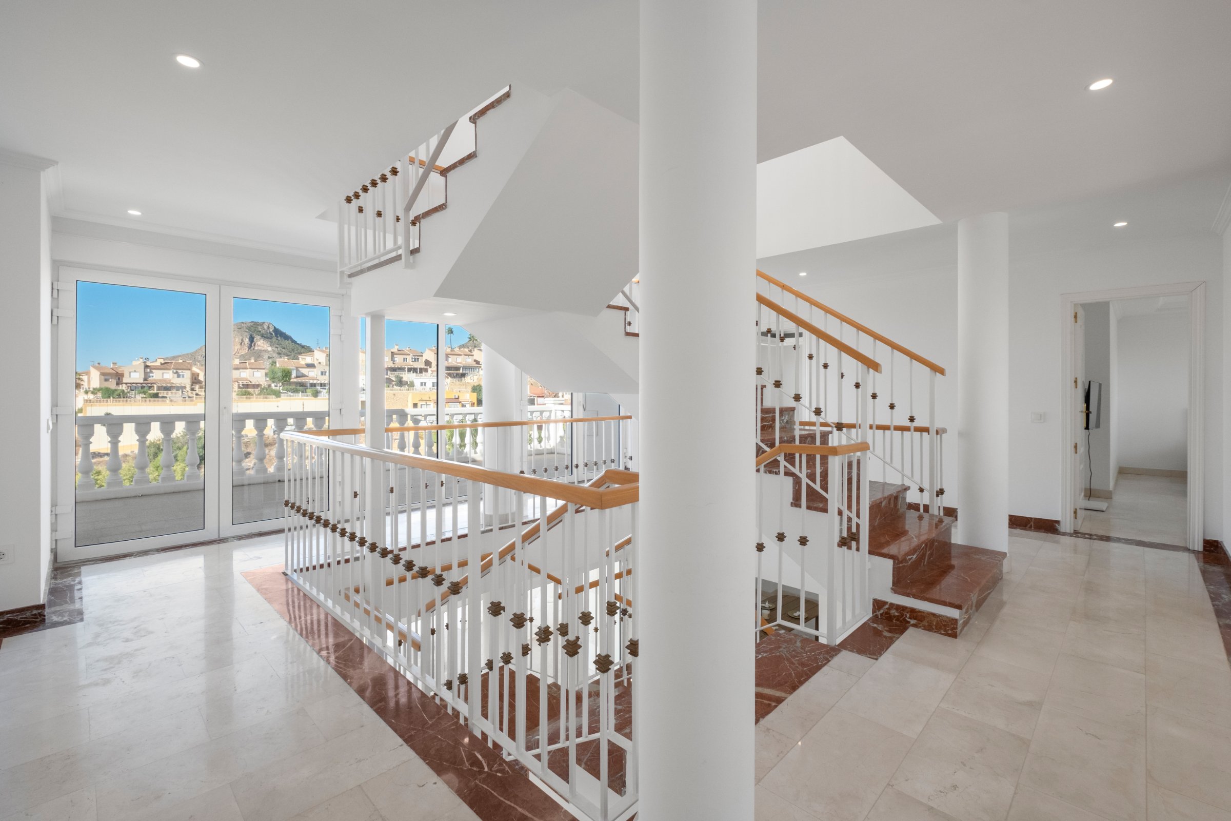 3-bed Villa in La Nucia — Villa Chelsea in La Nucía with Panoramic Views, photo 23
