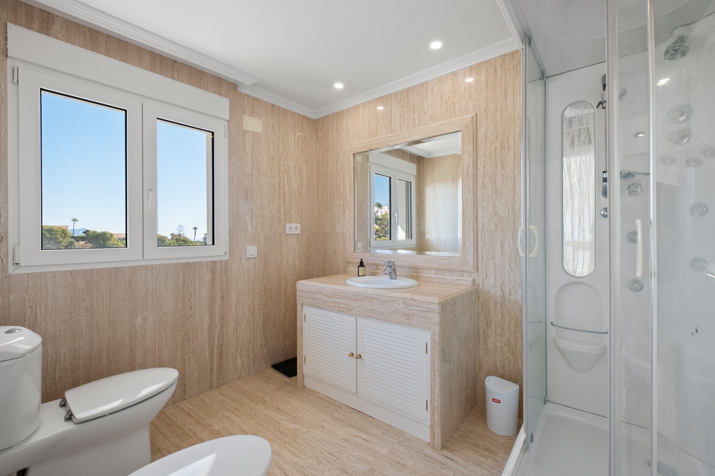 3-bed Villa in La Nucia — Villa Chelsea in La Nucía with Panoramic Views, photo 29
