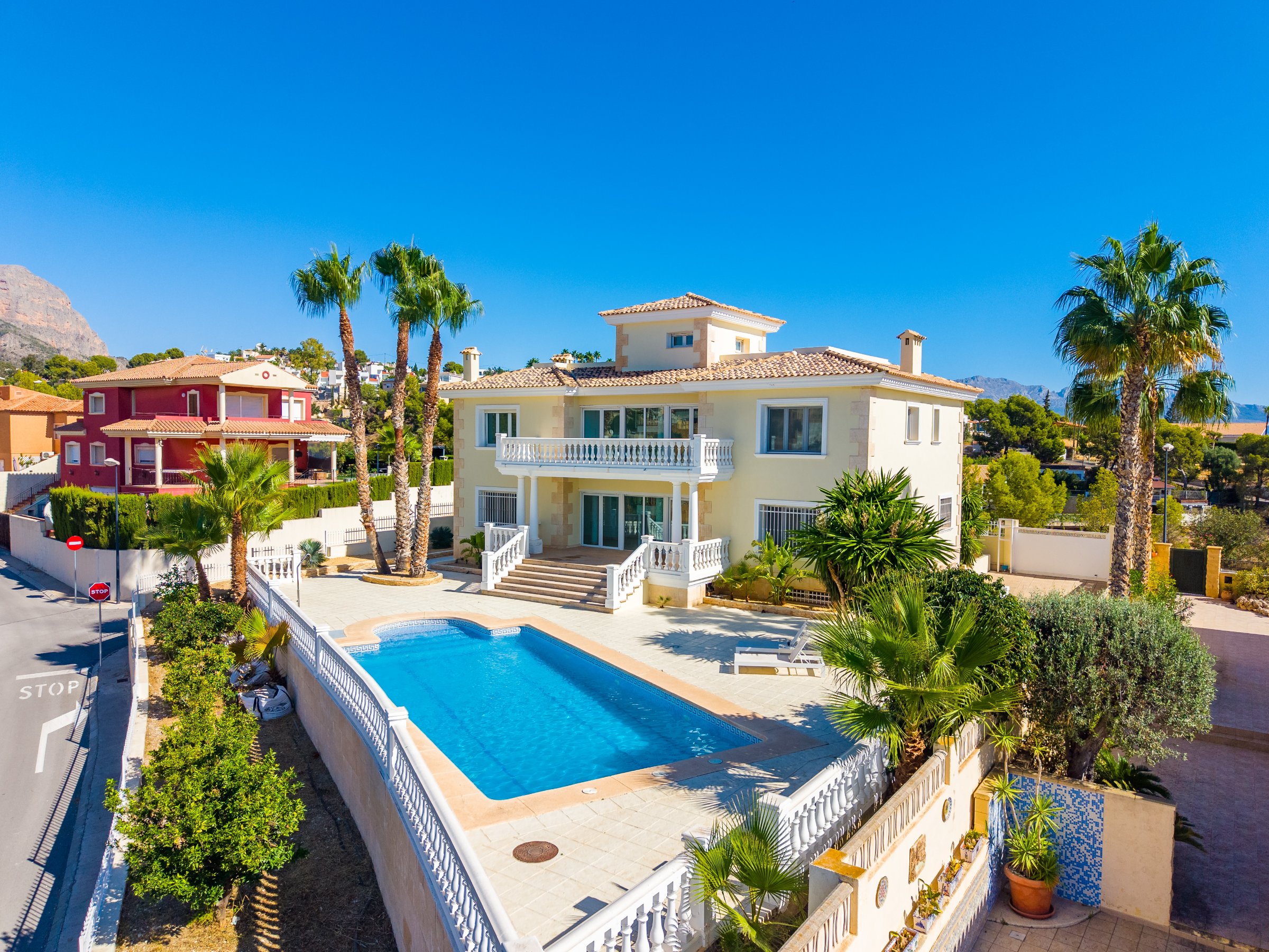 Villa Chelsea in La Nucía with Panoramic Views