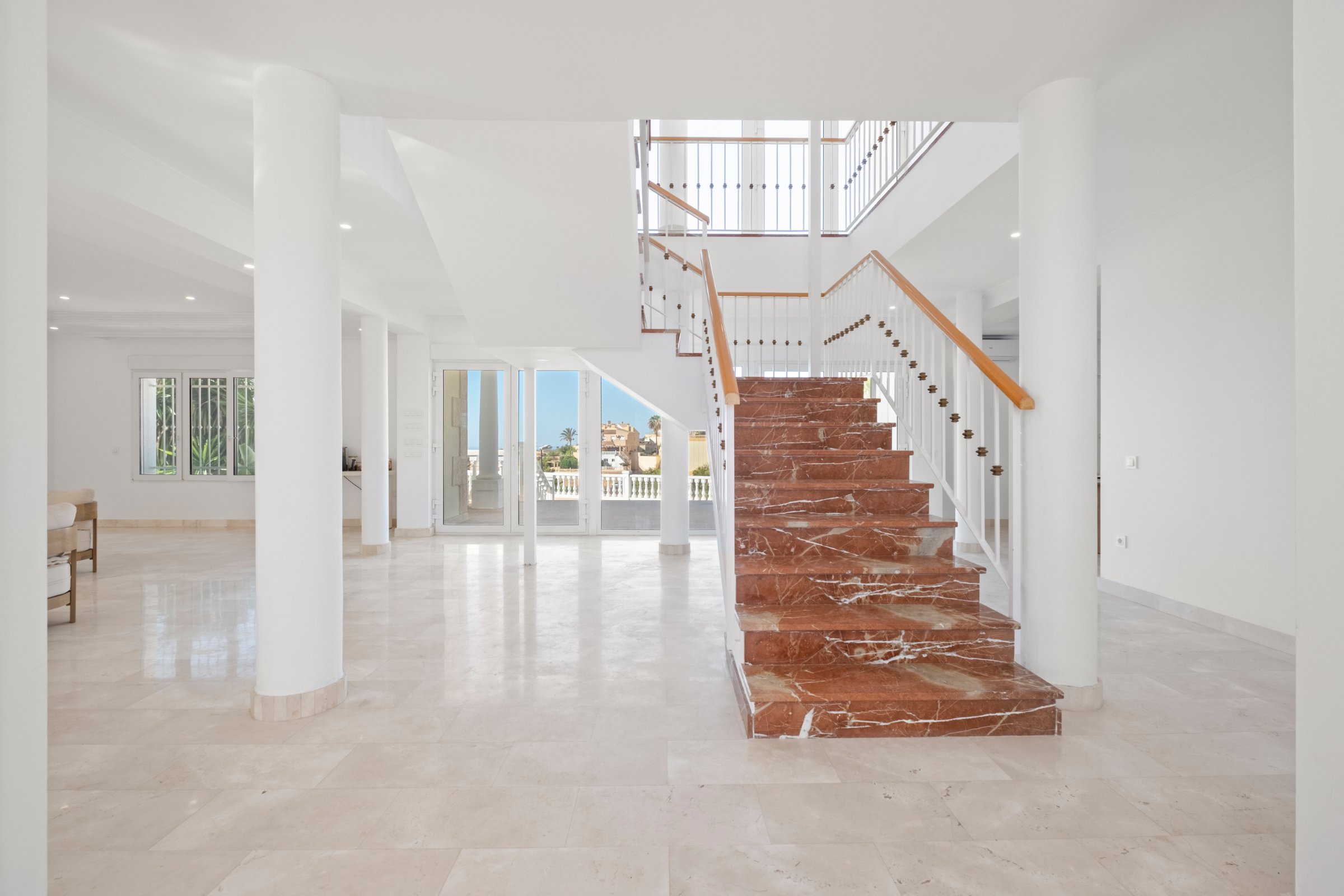 3-bed Villa in La Nucia — Villa Chelsea in La Nucía with Panoramic Views, photo 16