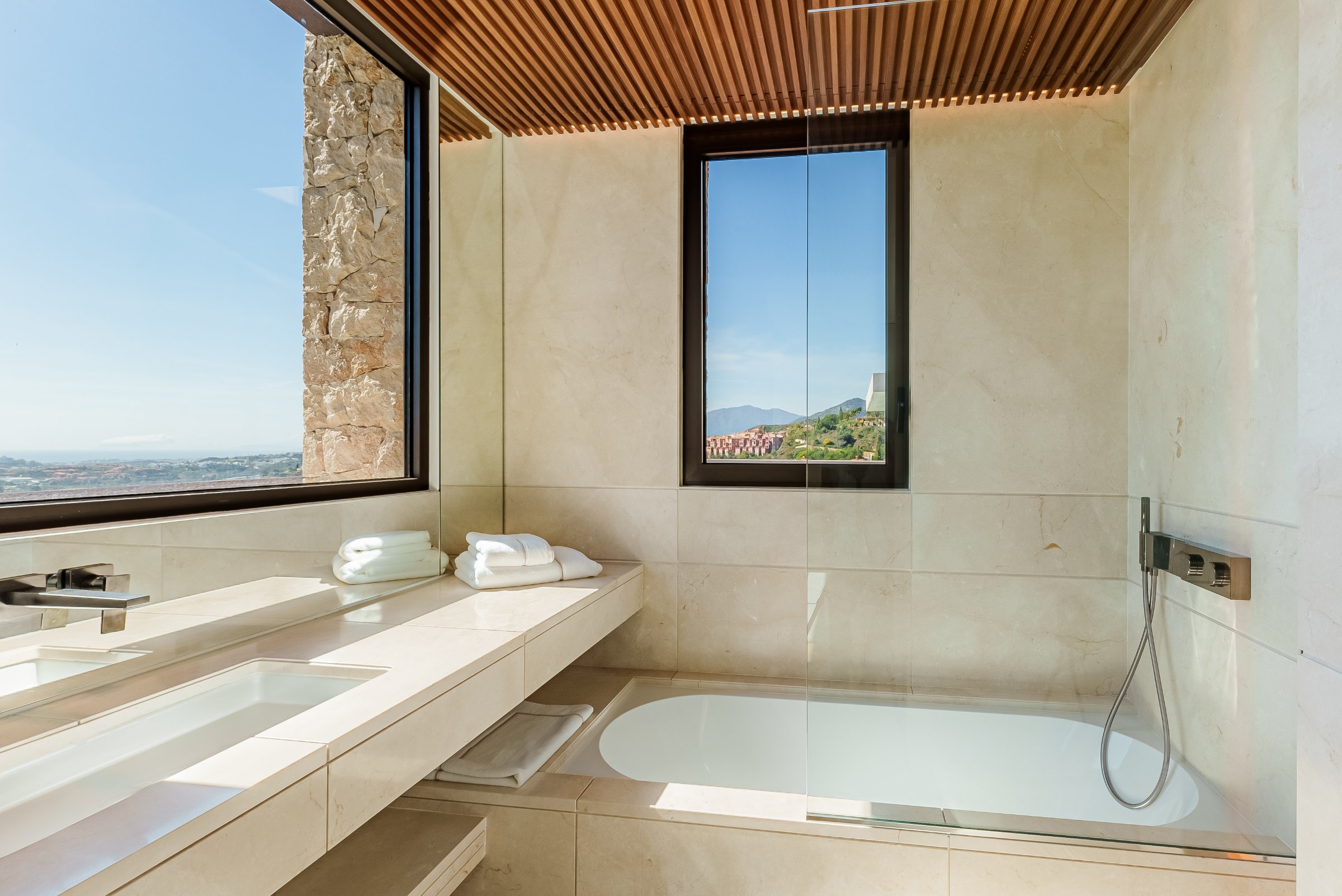 8-bed Villa in Málaga — Panoramic Sea View Estate in La Quinta | Hills 12, photo 29
