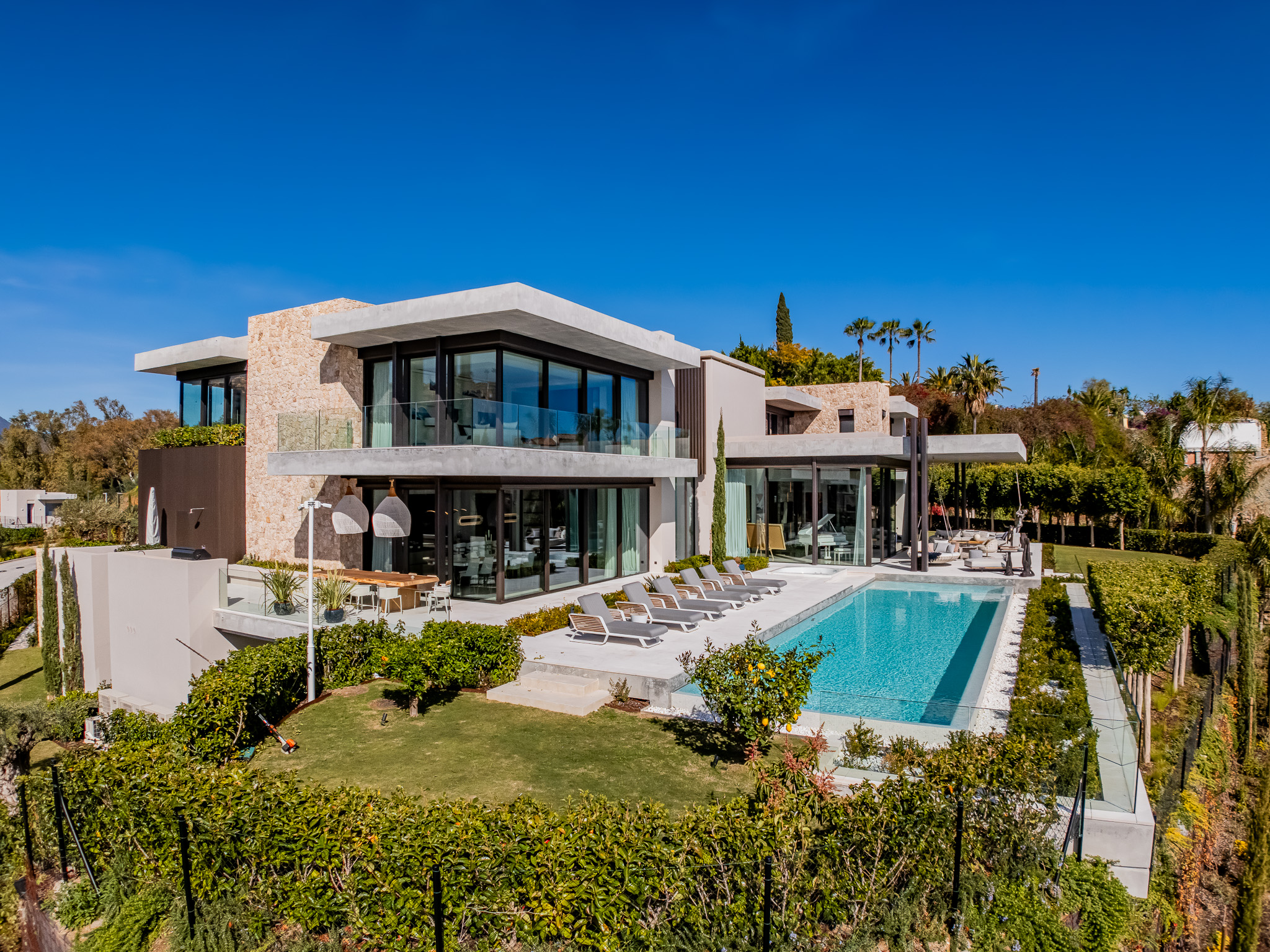 8-bed Villa in Málaga — Panoramic Sea View Estate in La Quinta | Hills 12, photo 11