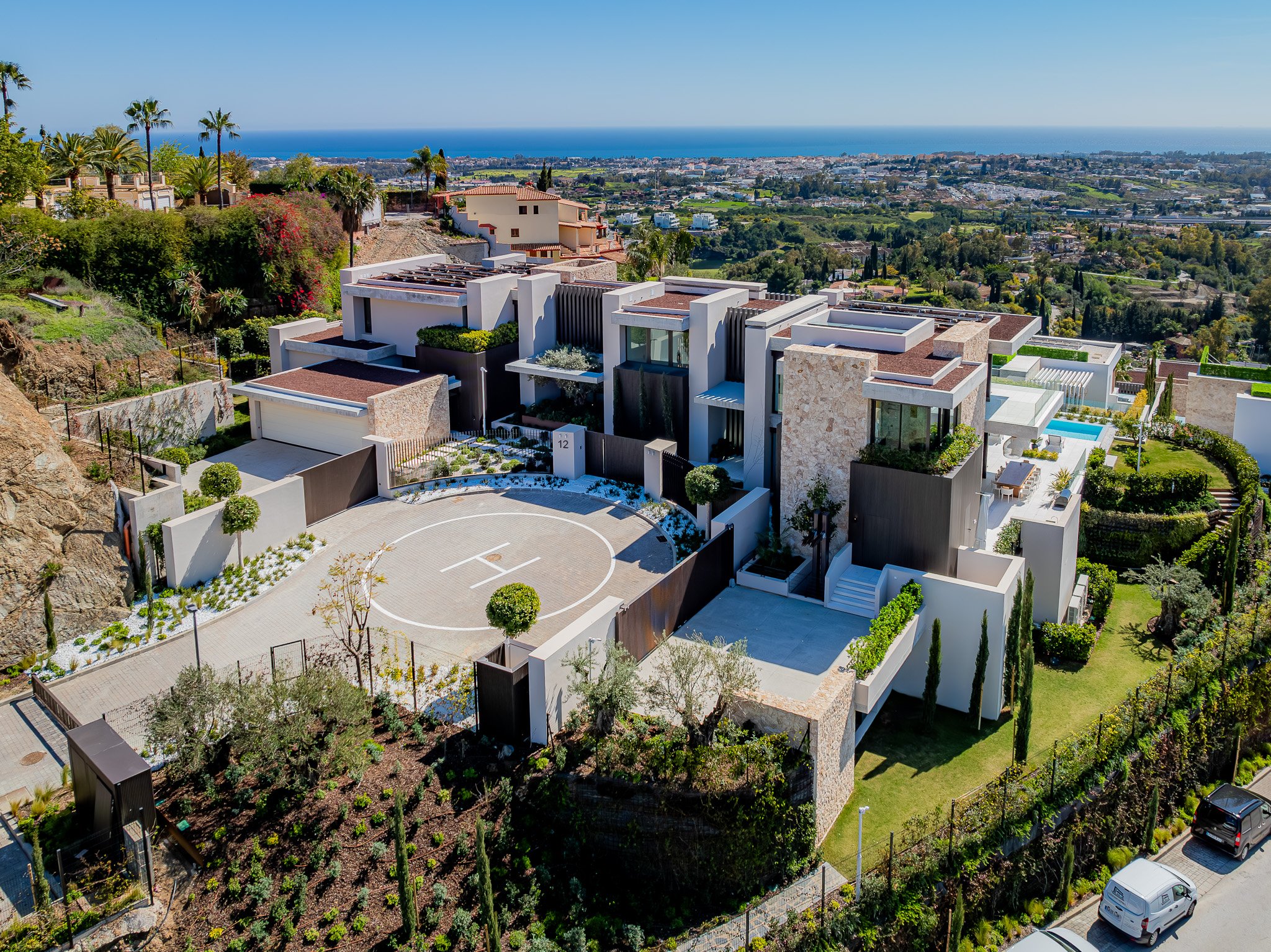 Panoramic Sea View Estate in La Quinta | Hills 12 in Málaga