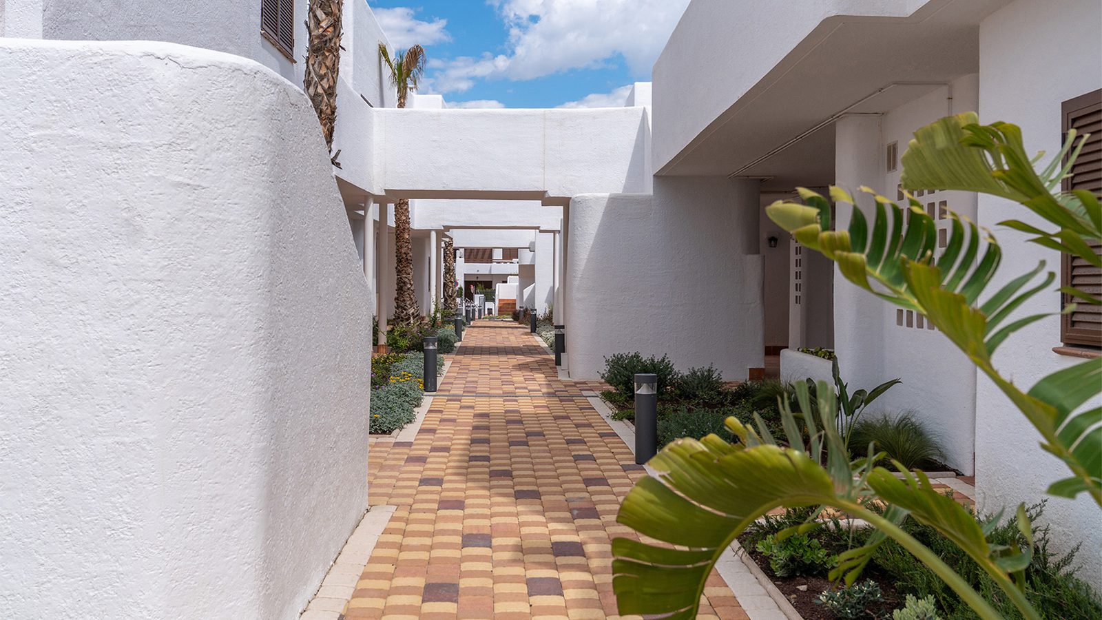 Stunning Beachfront Bungalow in Pulpí, Almería