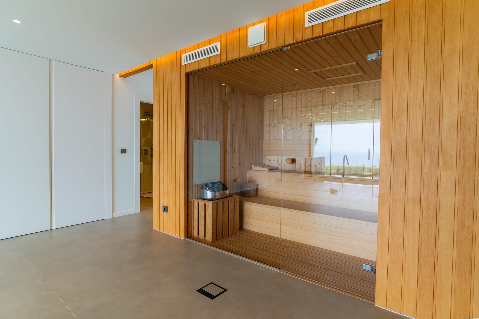 A luxurious sauna and jacuzzi area within a 5-bedroom villa in Benitachell - The Estates