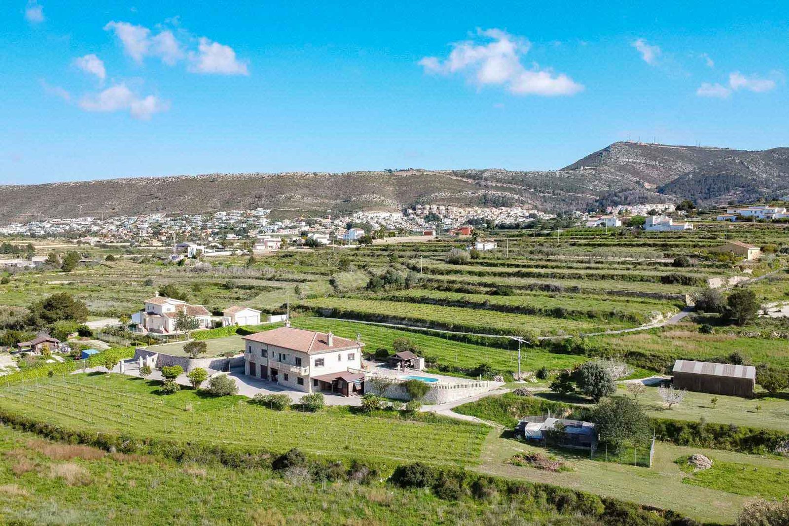 Rustic Country House with Guest Apartment for Sale in Benitachell