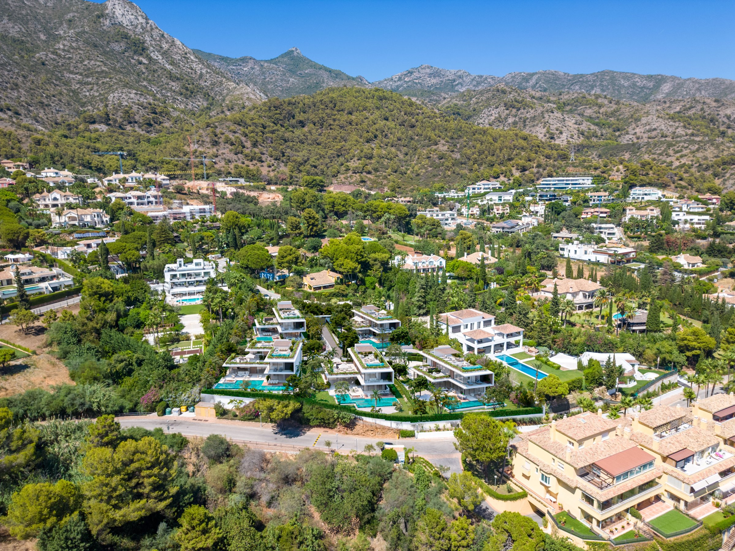 5-bed Villa in Málaga — Luxury Villas for Sale in Cascada de Camoján, Marbella | Villa Camoján 2, photo 5