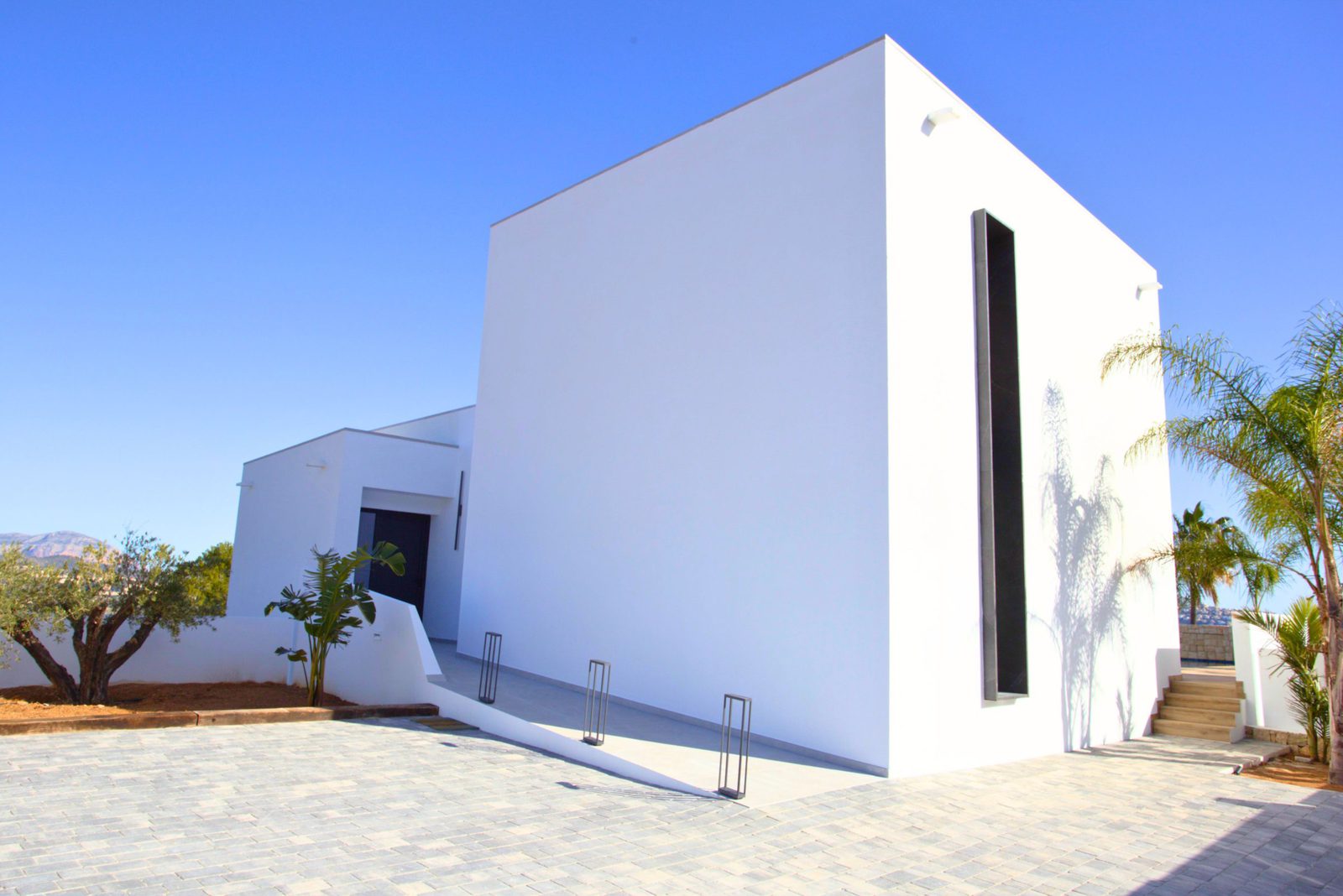 Modern exterior of a 3-bedroom villa in Moraira with sea views - The Estates