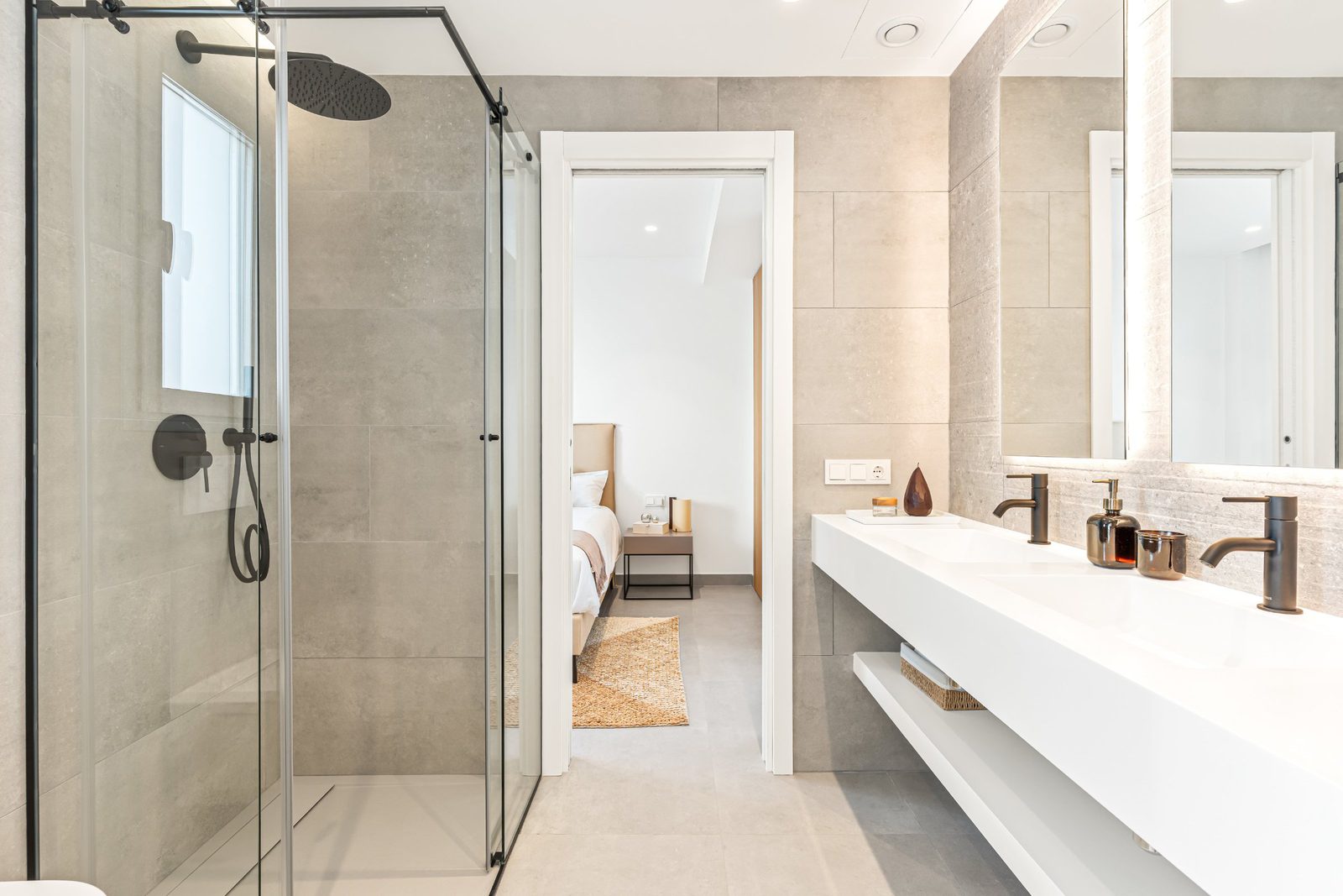 Modern bathroom with walk-in shower and vanity in a 3-bedroom villa in Benitachell - The Estates