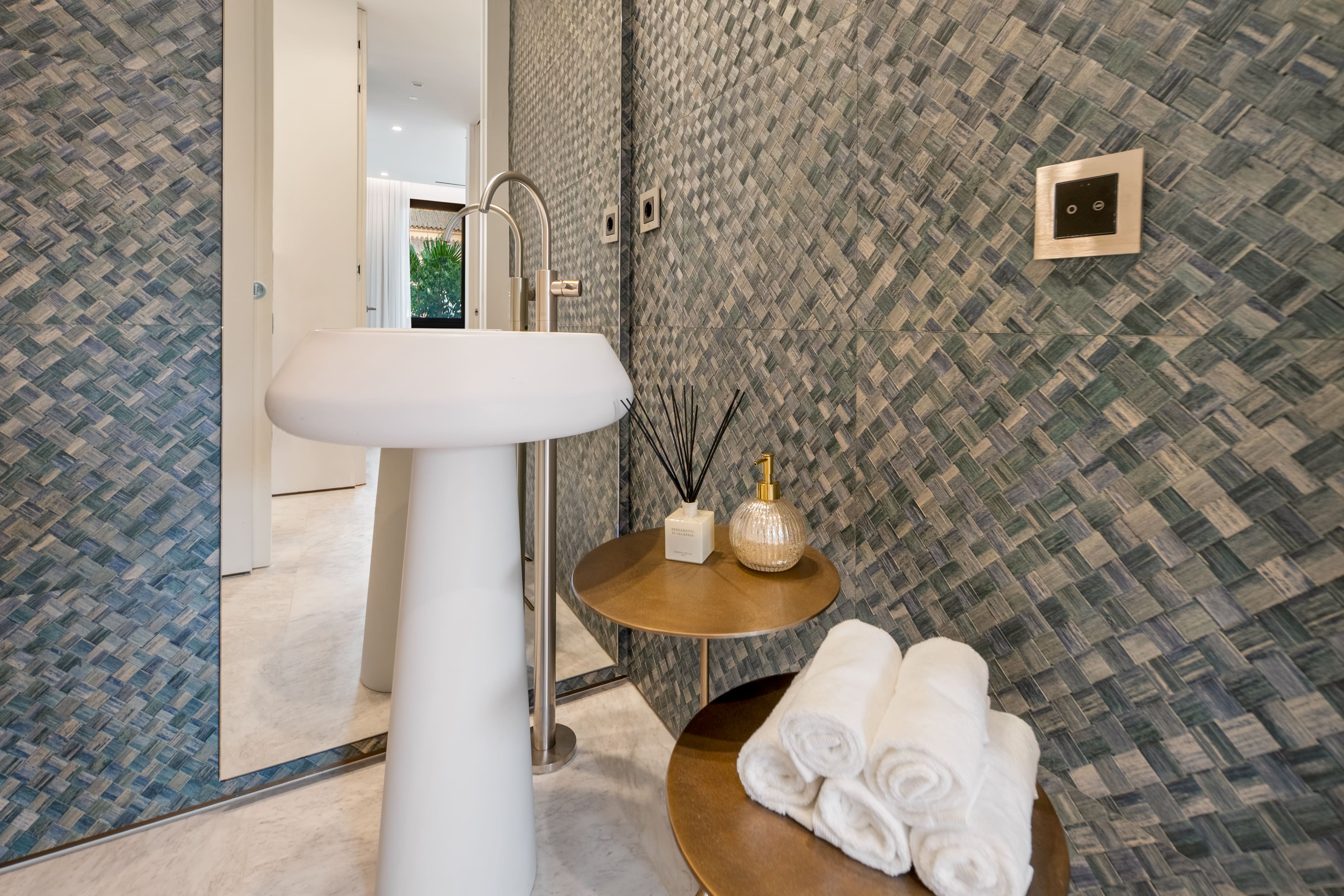 4-bed Apartment in Málaga — Luxury FENDI CASA Duplex on Marbella’s Golden Mile | Apartment Épico, photo 13
