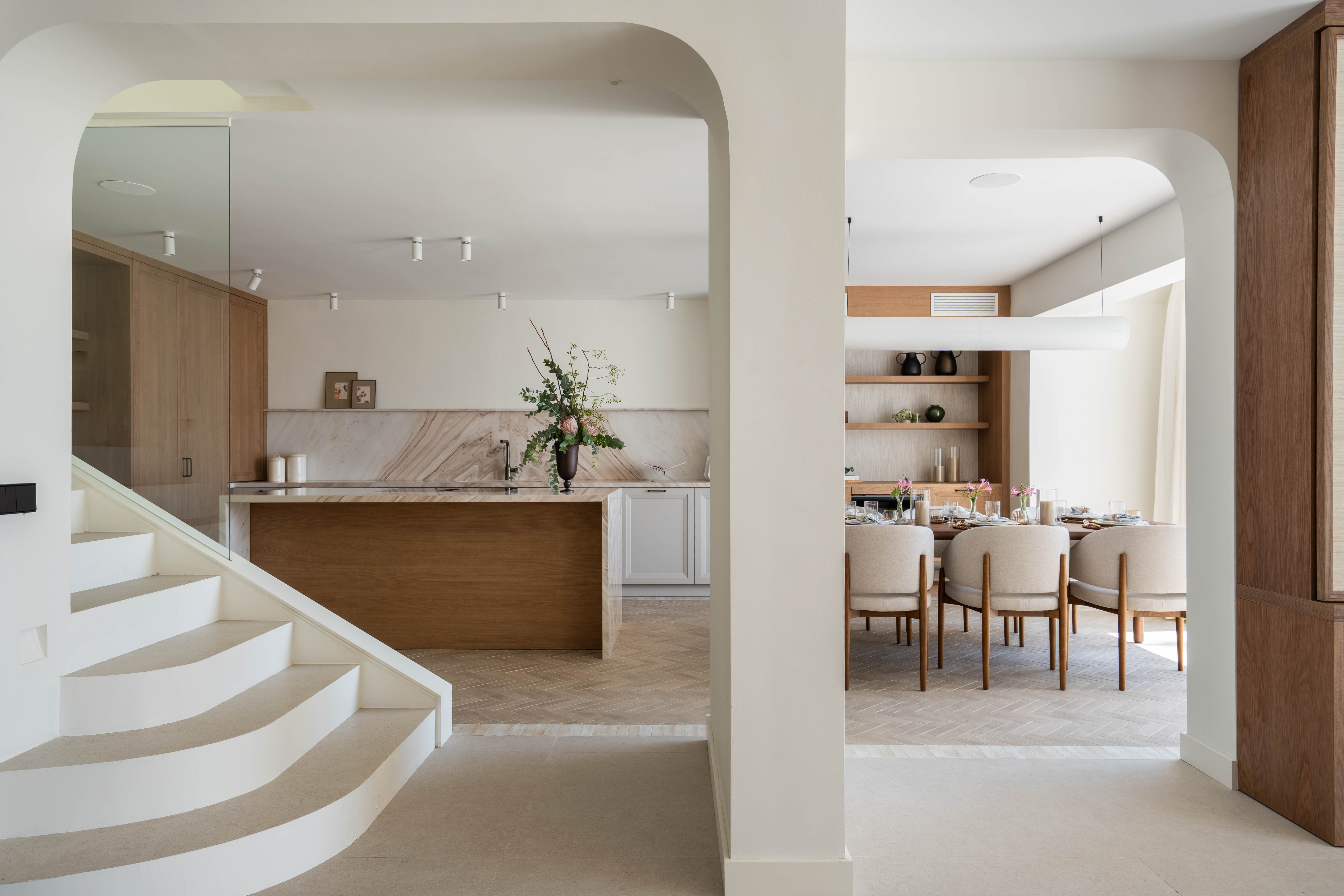 3-bed Villa in Málaga — Beachfront Home on Marbella’s Golden Mile with Sea Views | Villa Oasis Club, photo 18