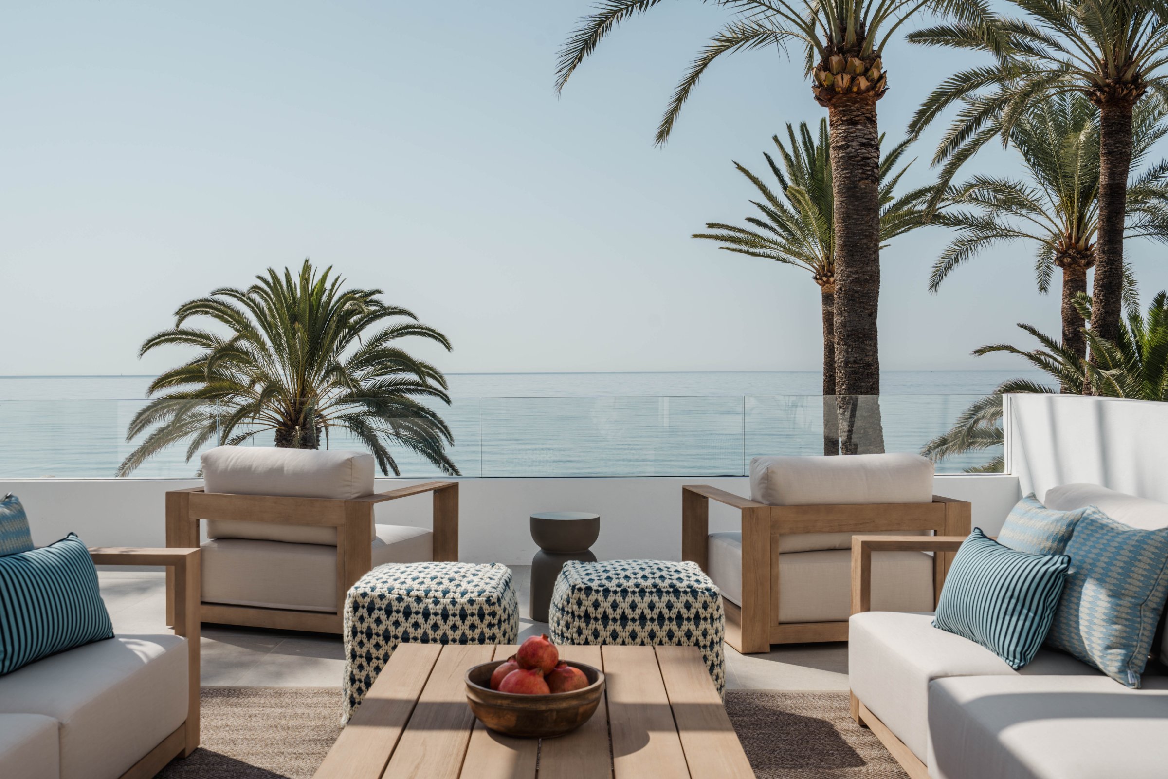 3-bed Villa in Málaga — Beachfront Home on Marbella’s Golden Mile with Sea Views | Villa Oasis Club, photo 8