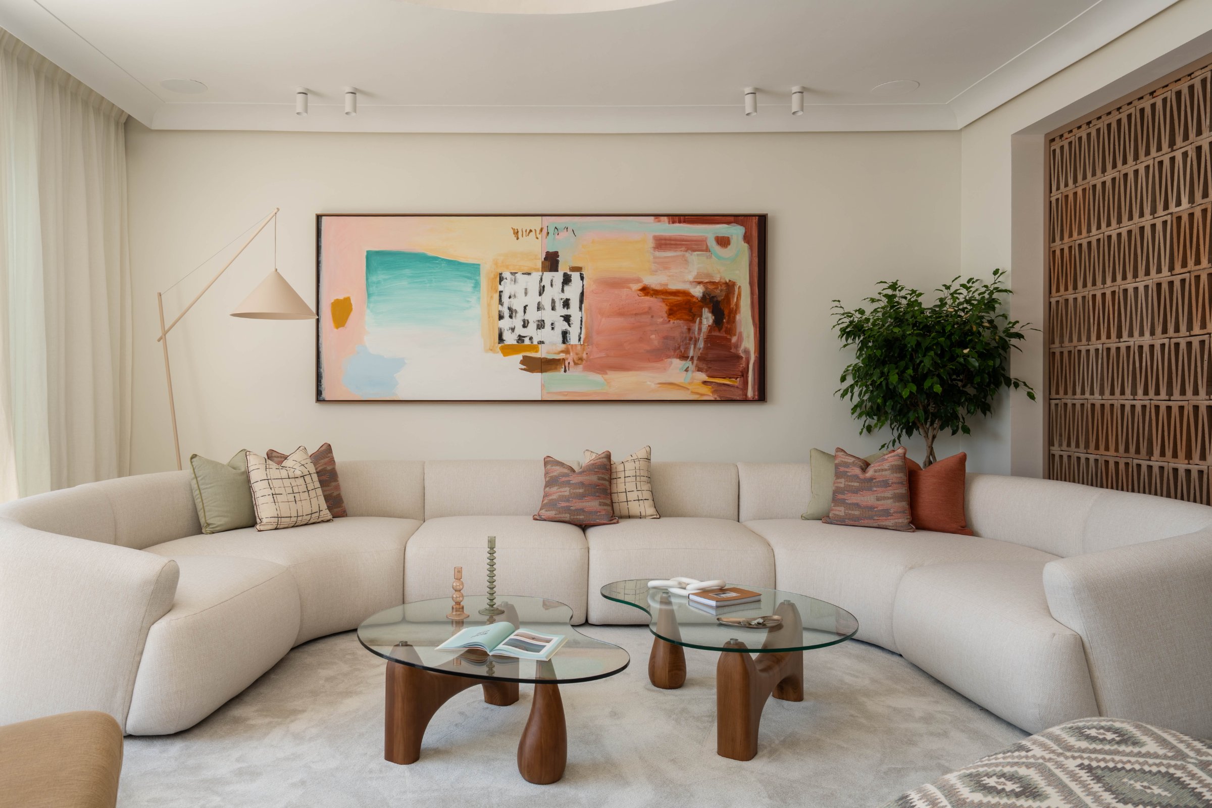 3-bed Villa in Málaga — Beachfront Home on Marbella’s Golden Mile with Sea Views | Villa Oasis Club, photo 14