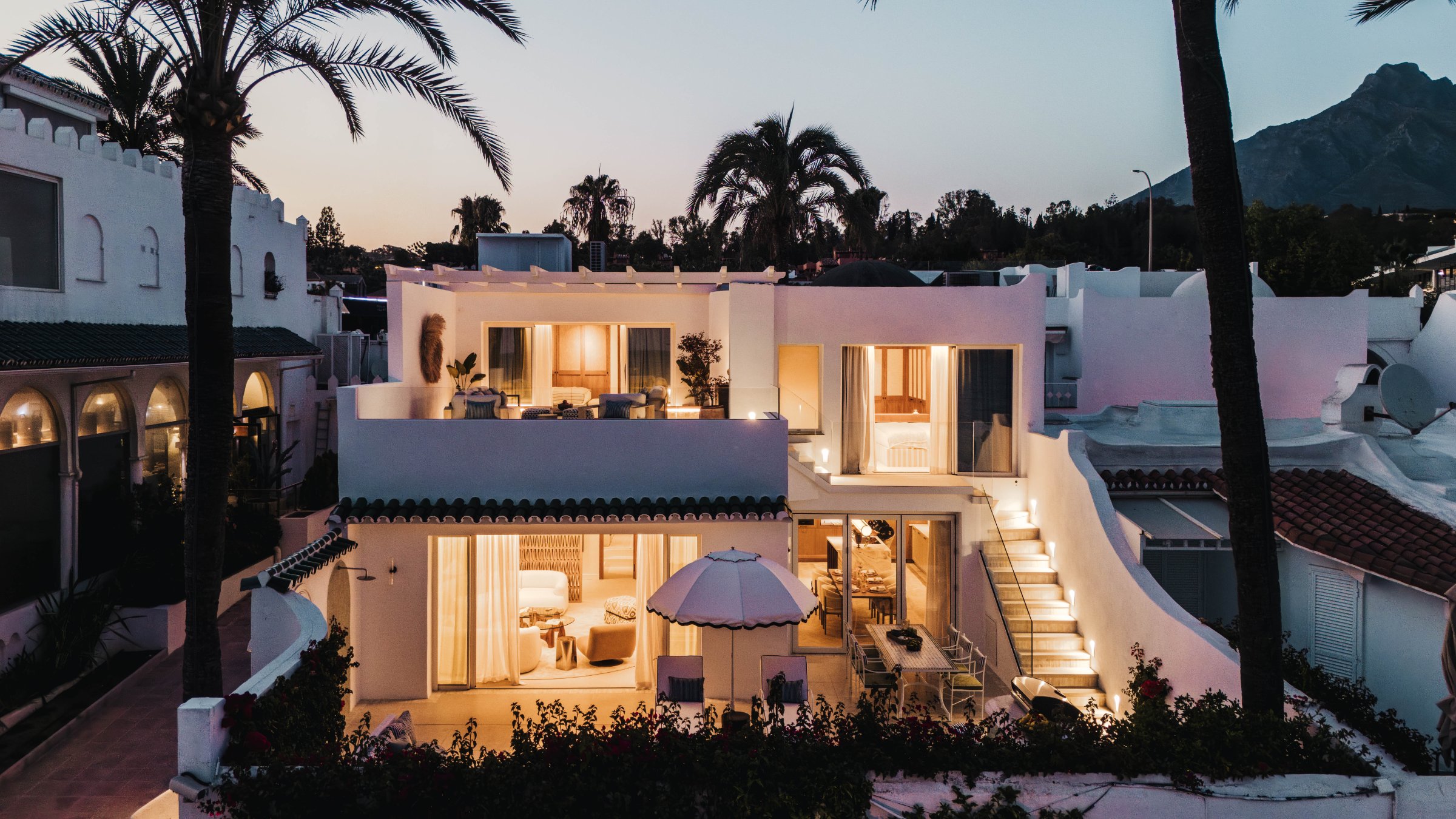 3-bed Villa in Málaga — Beachfront Home on Marbella’s Golden Mile with Sea Views | Villa Oasis Club, photo 2