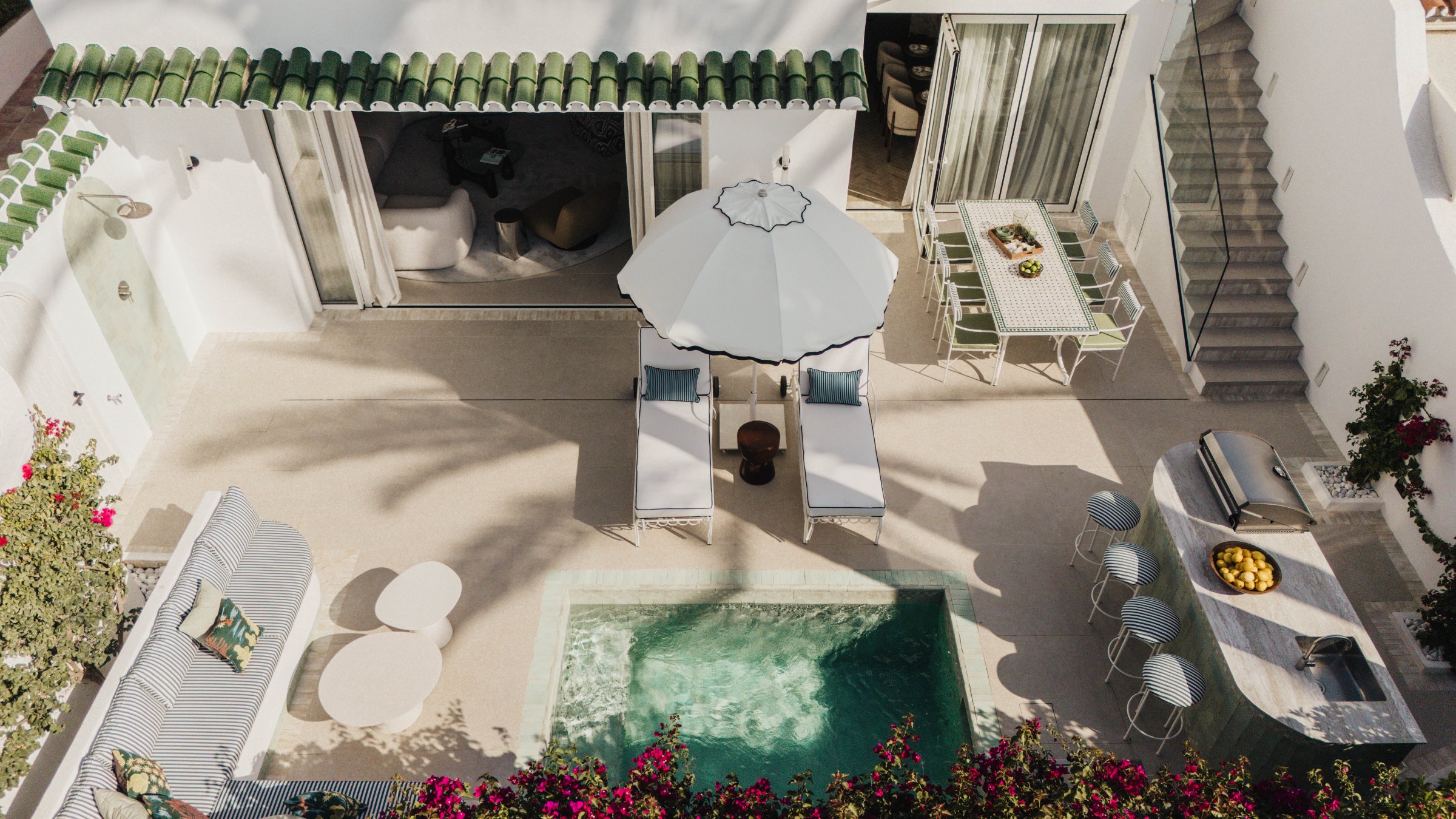 3-bed Villa in Málaga — Beachfront Home on Marbella’s Golden Mile with Sea Views | Villa Oasis Club, photo 6