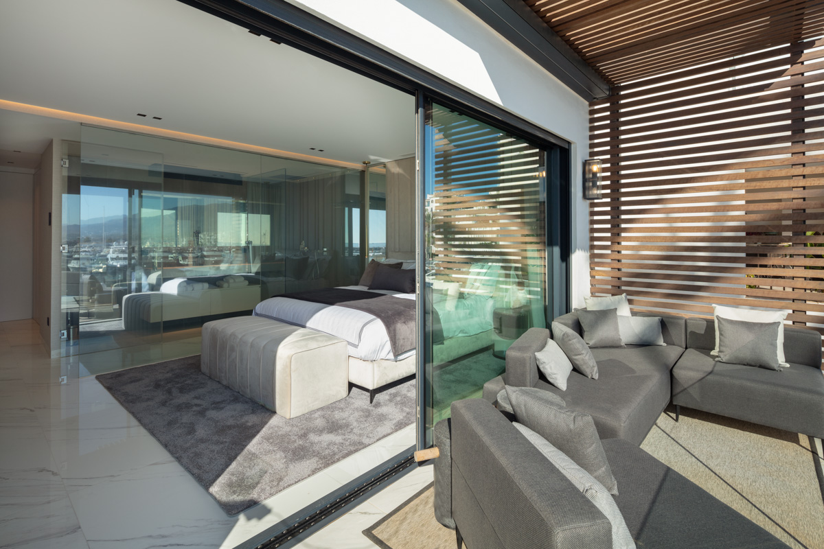3-bed Apartment in Málaga — Frontline Marina Apartment in Puerto Banús with Sea Views | Apartment Banús, photo 12