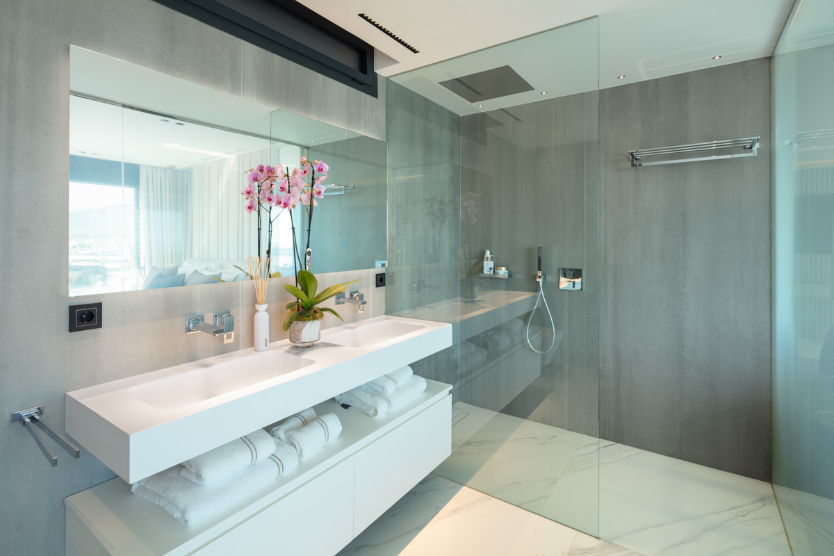 3-bed Apartment in Málaga — Frontline Marina Apartment in Puerto Banús with Sea Views | Apartment Banús, photo 15