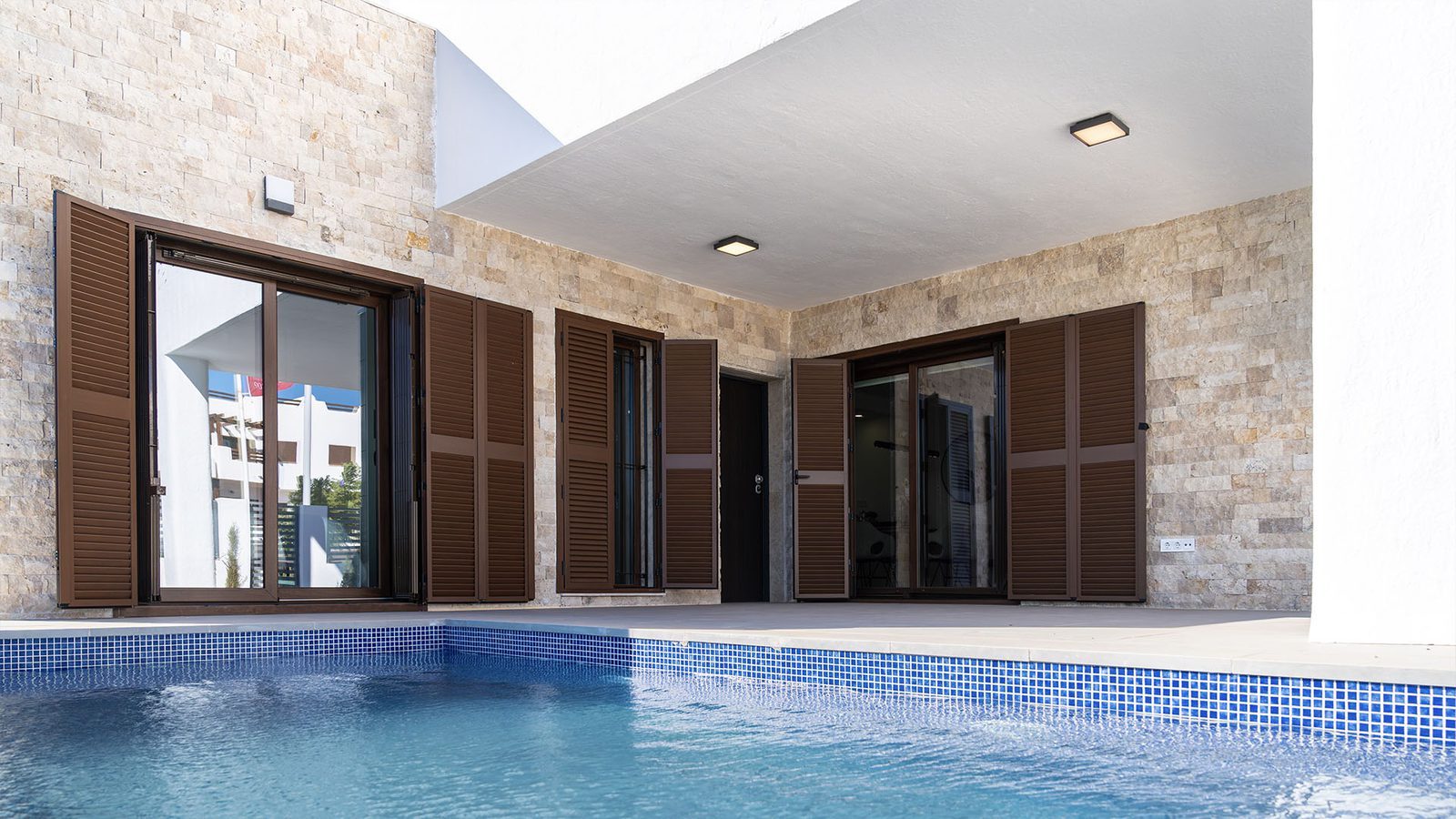 Discover Your Dream Semi-Detached Villa in Pulpí