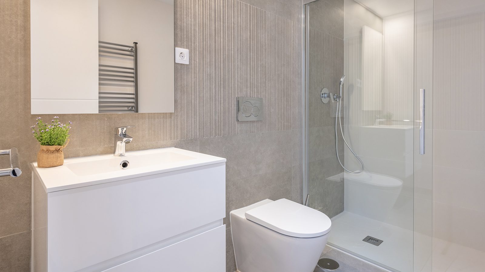 A modern bathroom with a walk-in shower in a 3-bedroom semi-detached in Capdepera - The Estates