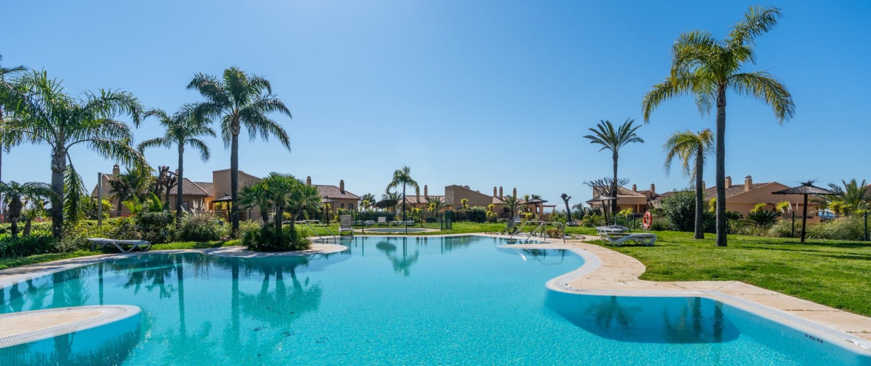 Luxury Apartments & Penthouses for Sale in Benahavis | Apartment Altura