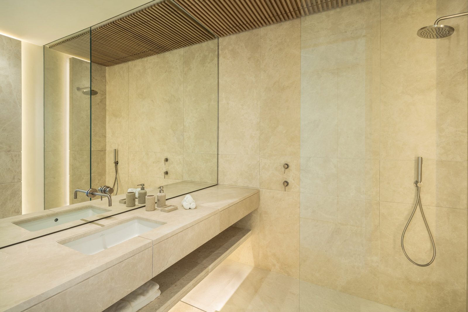 Contemporary bathroom with double vanity and walk-in shower of a 7-bedroom villa in Málaga - The Estates