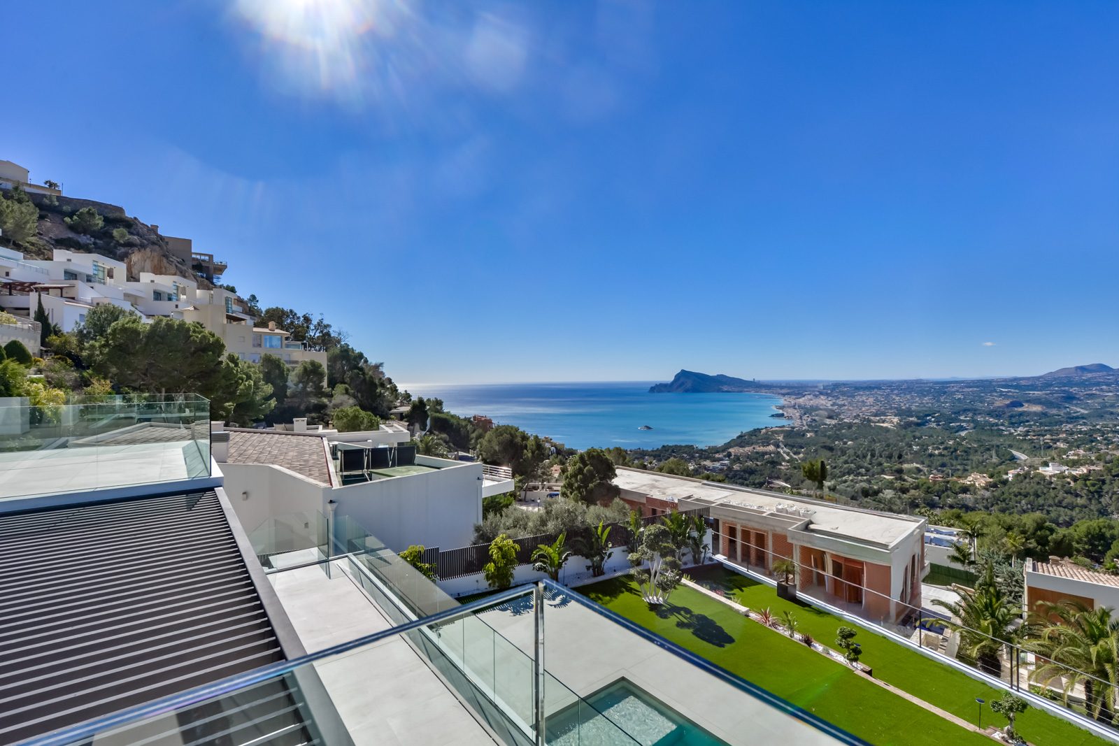 Panoramic sea views, terraces, pool