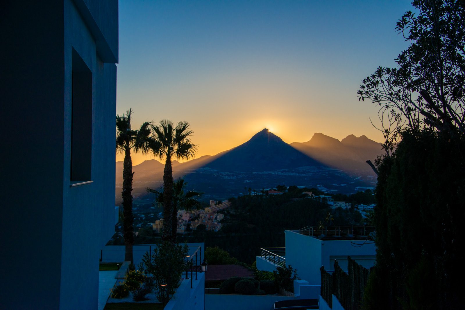 Sunset mountain views from the terrace of a 4-bedroom villa in Altea - The Estates