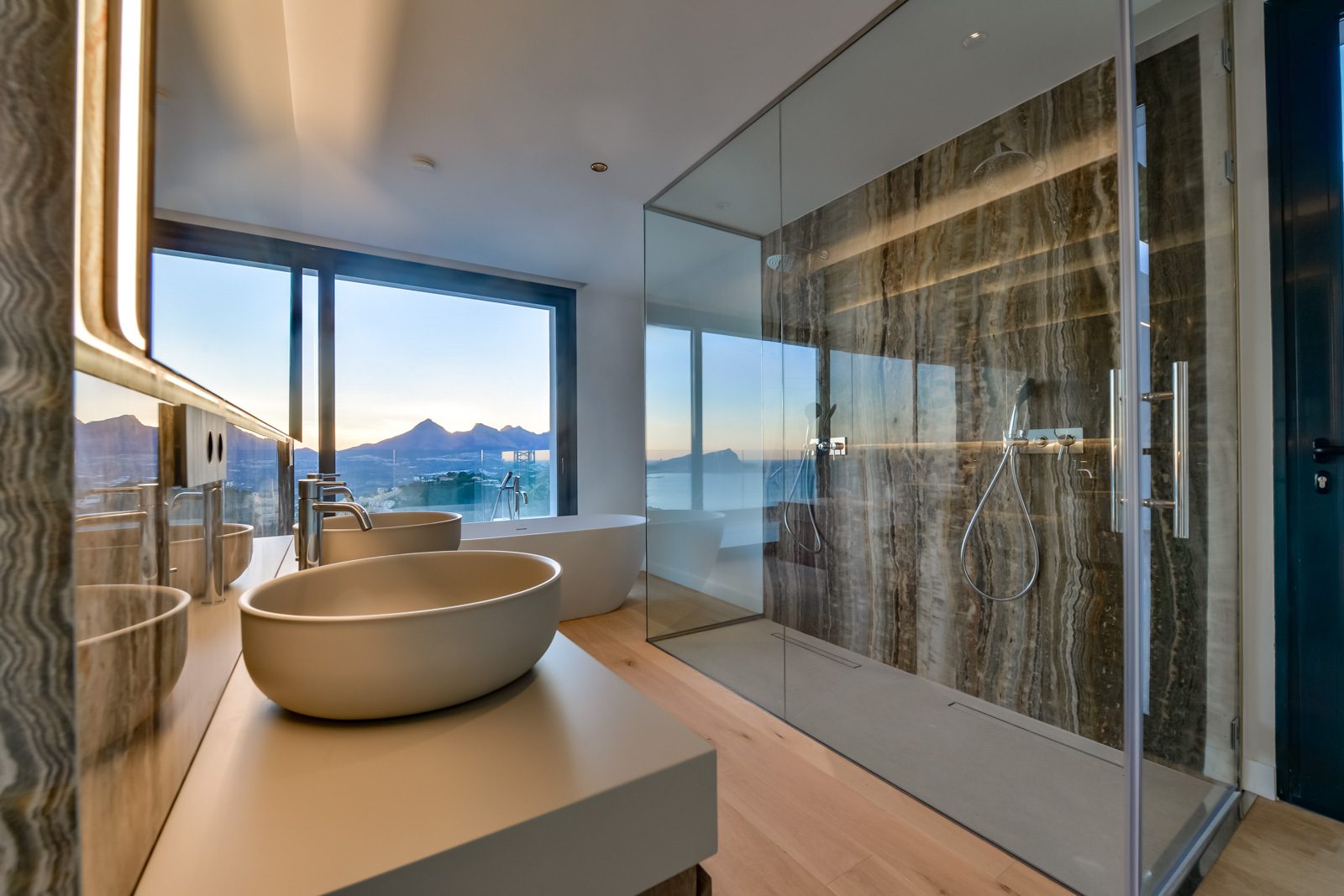 Luxury bathroom with