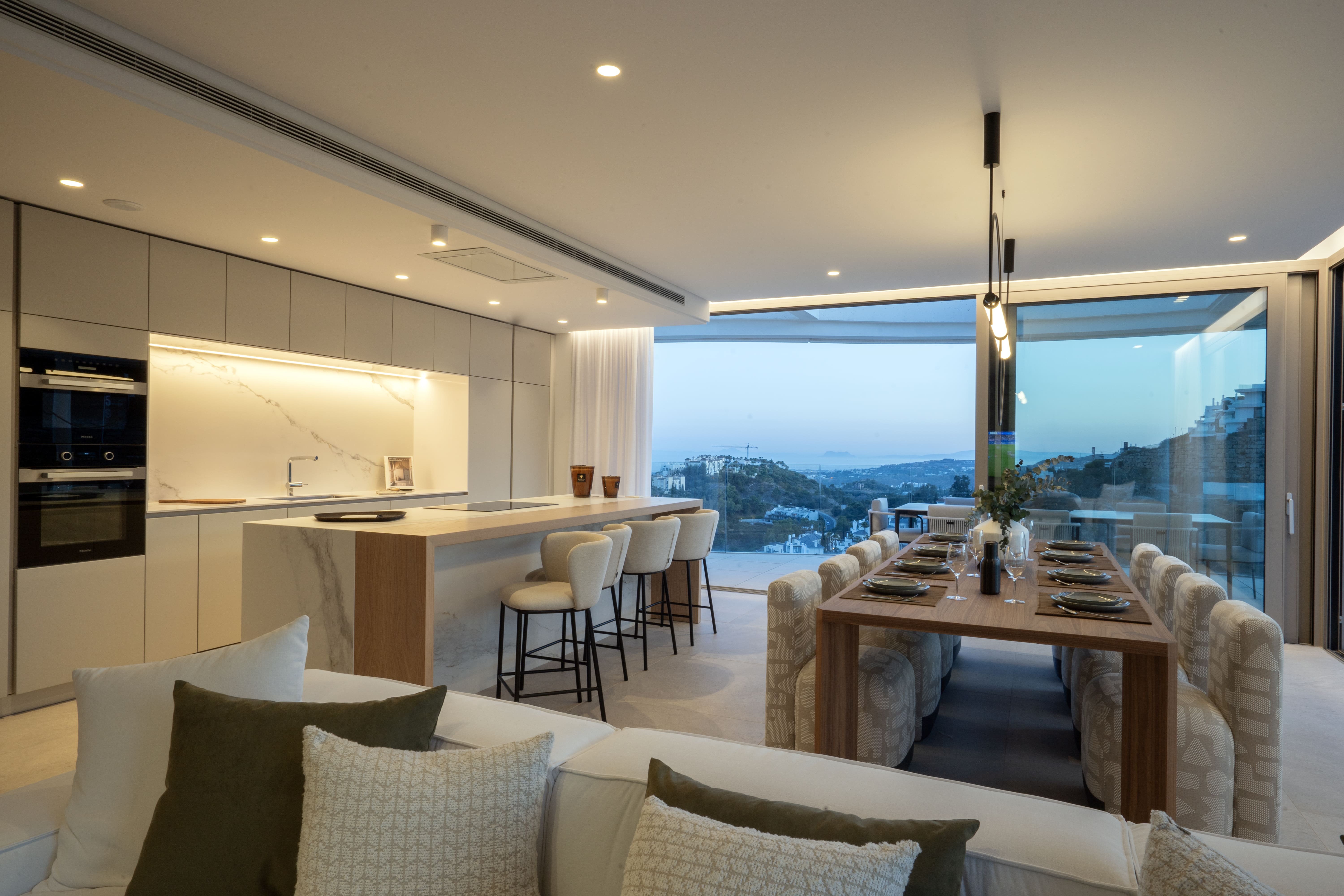 Luxury Sea View Apartments & Penthouses for Sale in Benahavis, Marbella | Penthouse The View 6