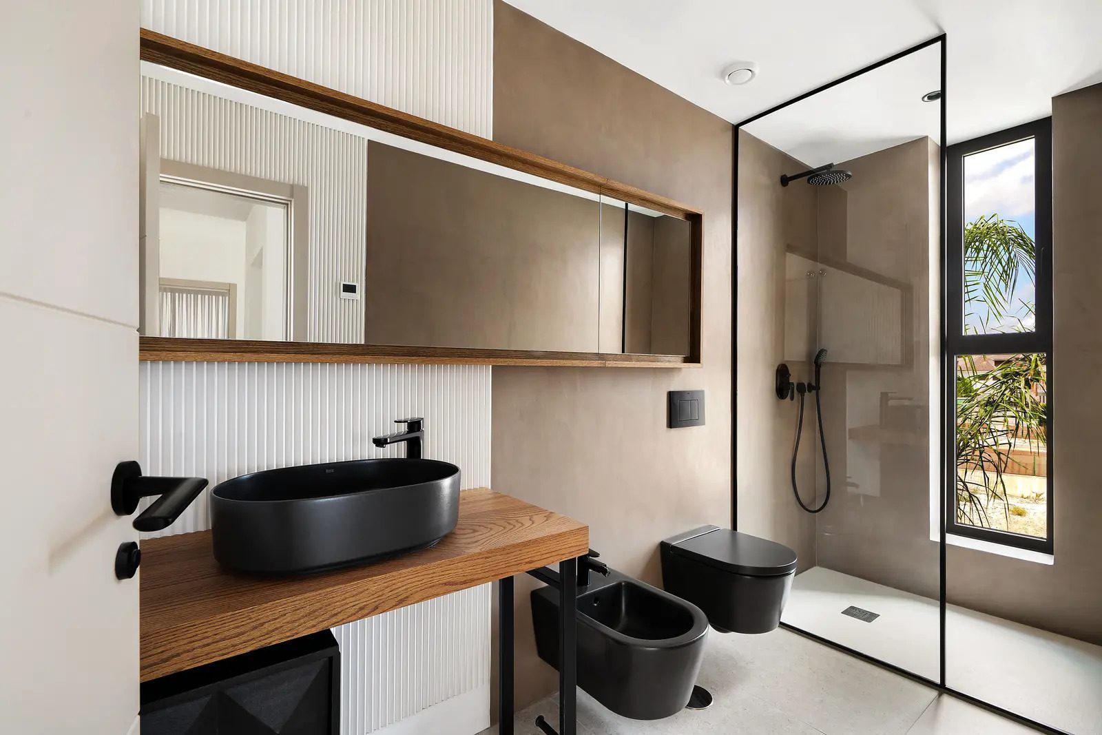 Modern bathroom design of a 4-bedroom villa in La Nucia - The Estates