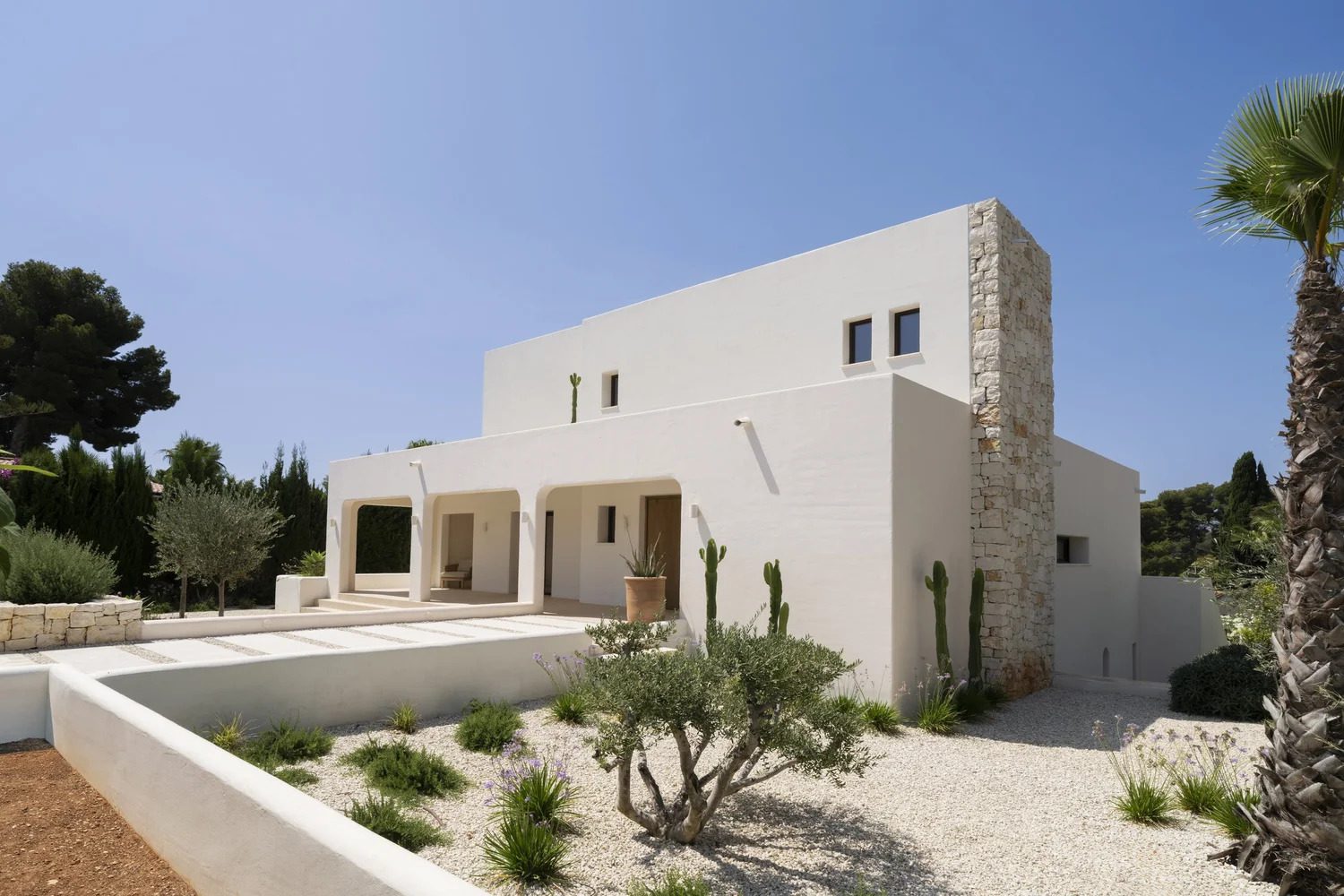 Exterior view of a modern 5-bedroom villa in Benissa - The Estates