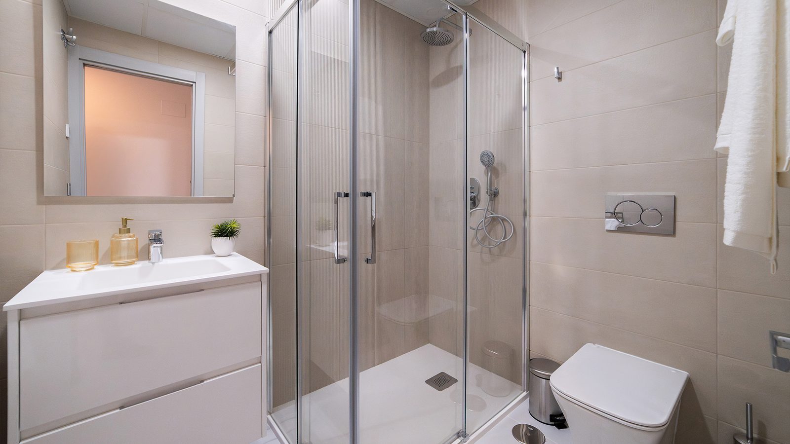 Modern bathroom