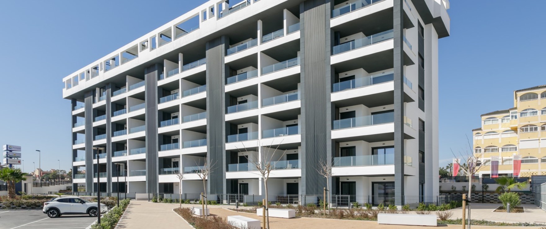 2-bed Apartment in Torrevieja — Stunning New Build Apartment in Torrevieja, photo 2