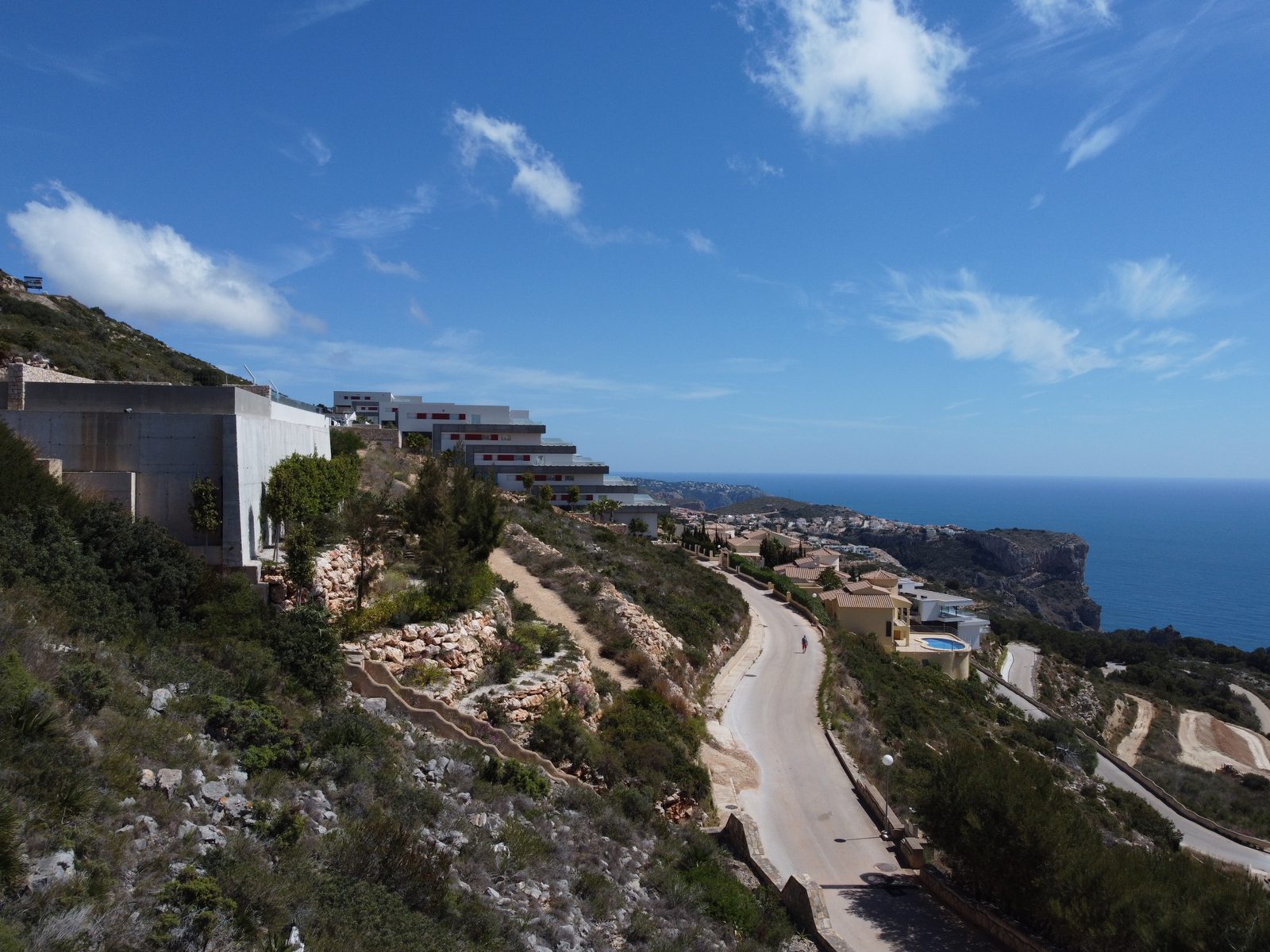 Hillside residential development overlooking the sea, near a 3-bedroom villa in Ben