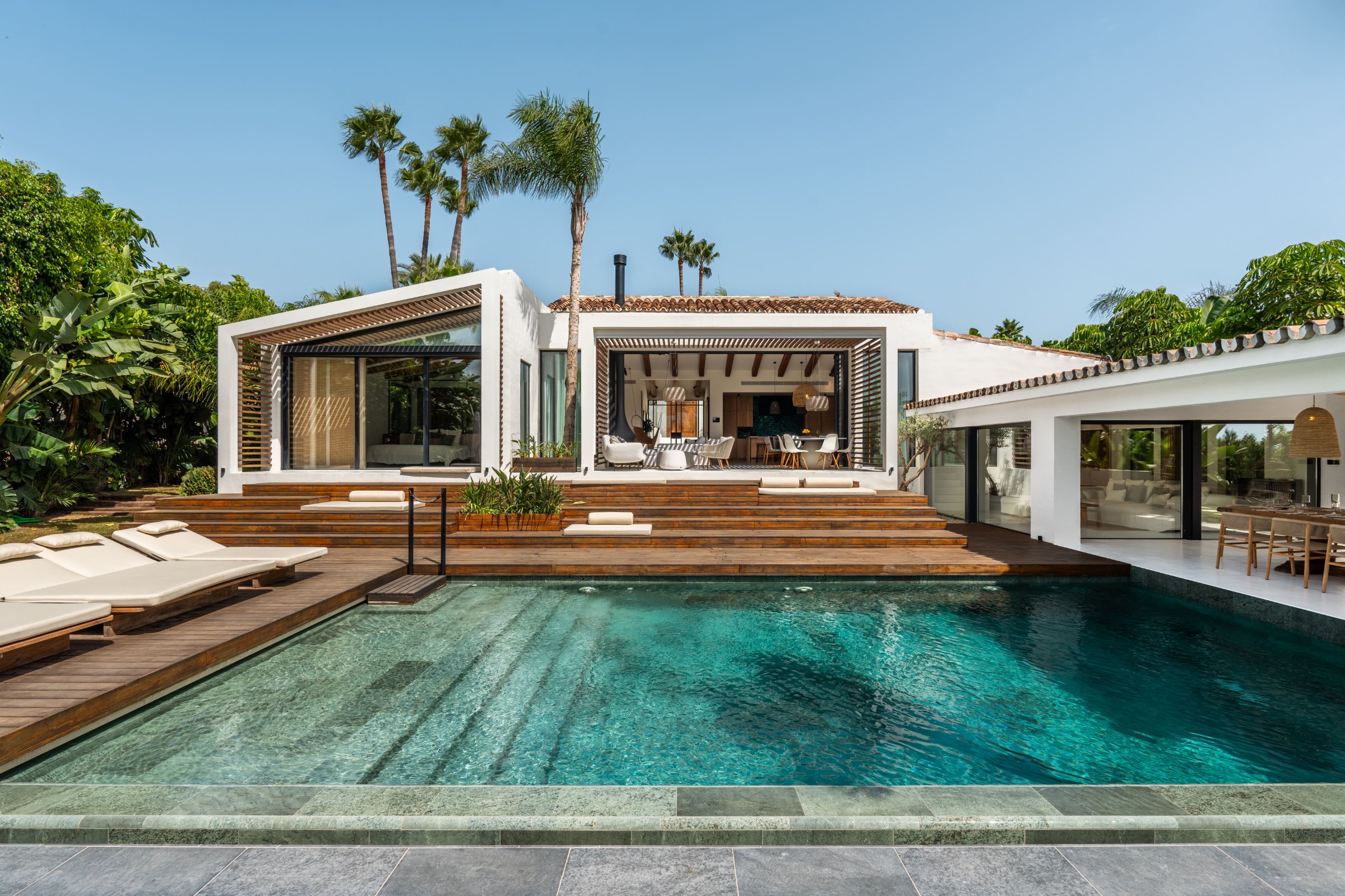 Frontline Golf Villa in Nueva Andalucía, Marbella | Villa Orión