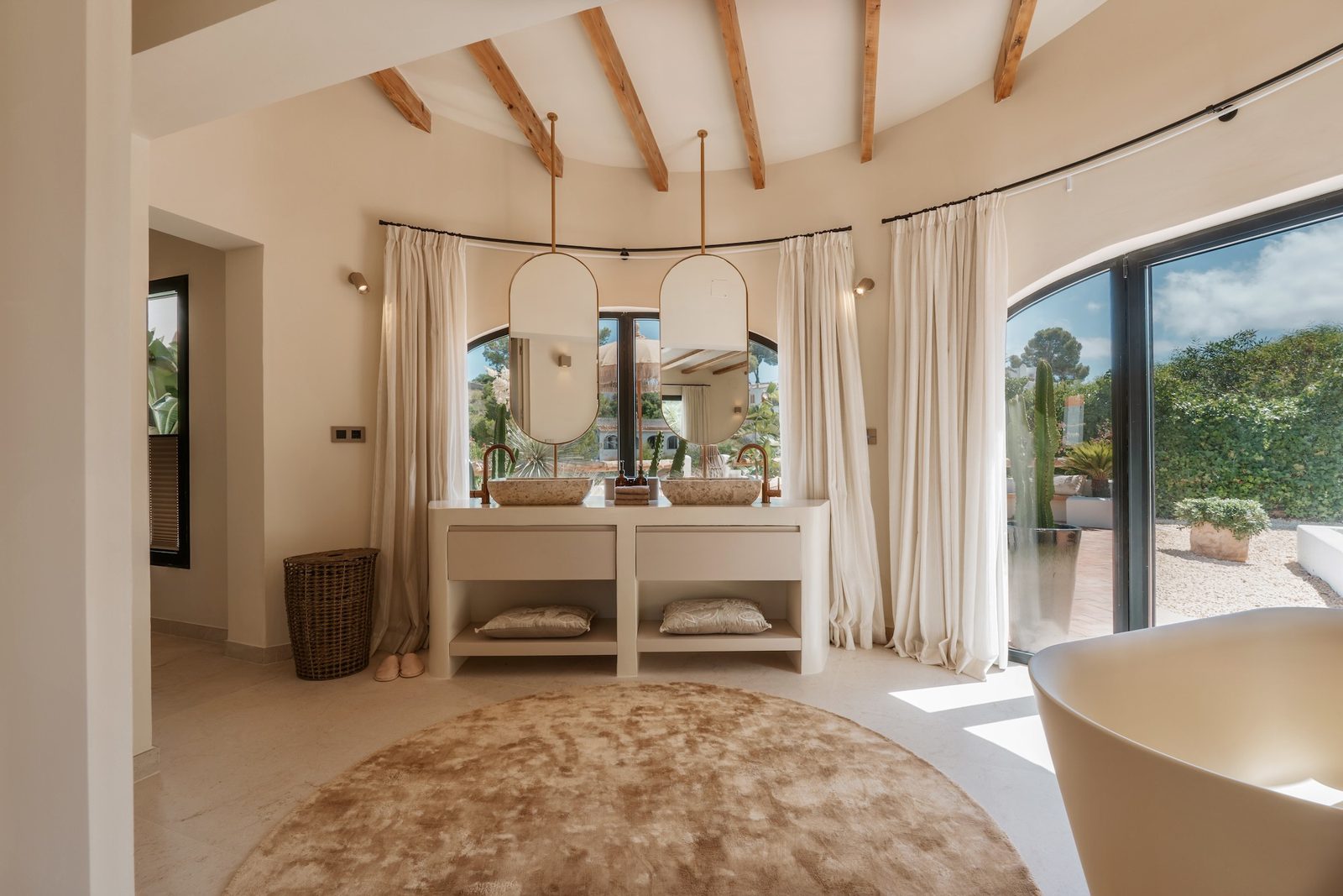 Elegant bathroom interior of a 4-bedroom villa in Javea - The Estates