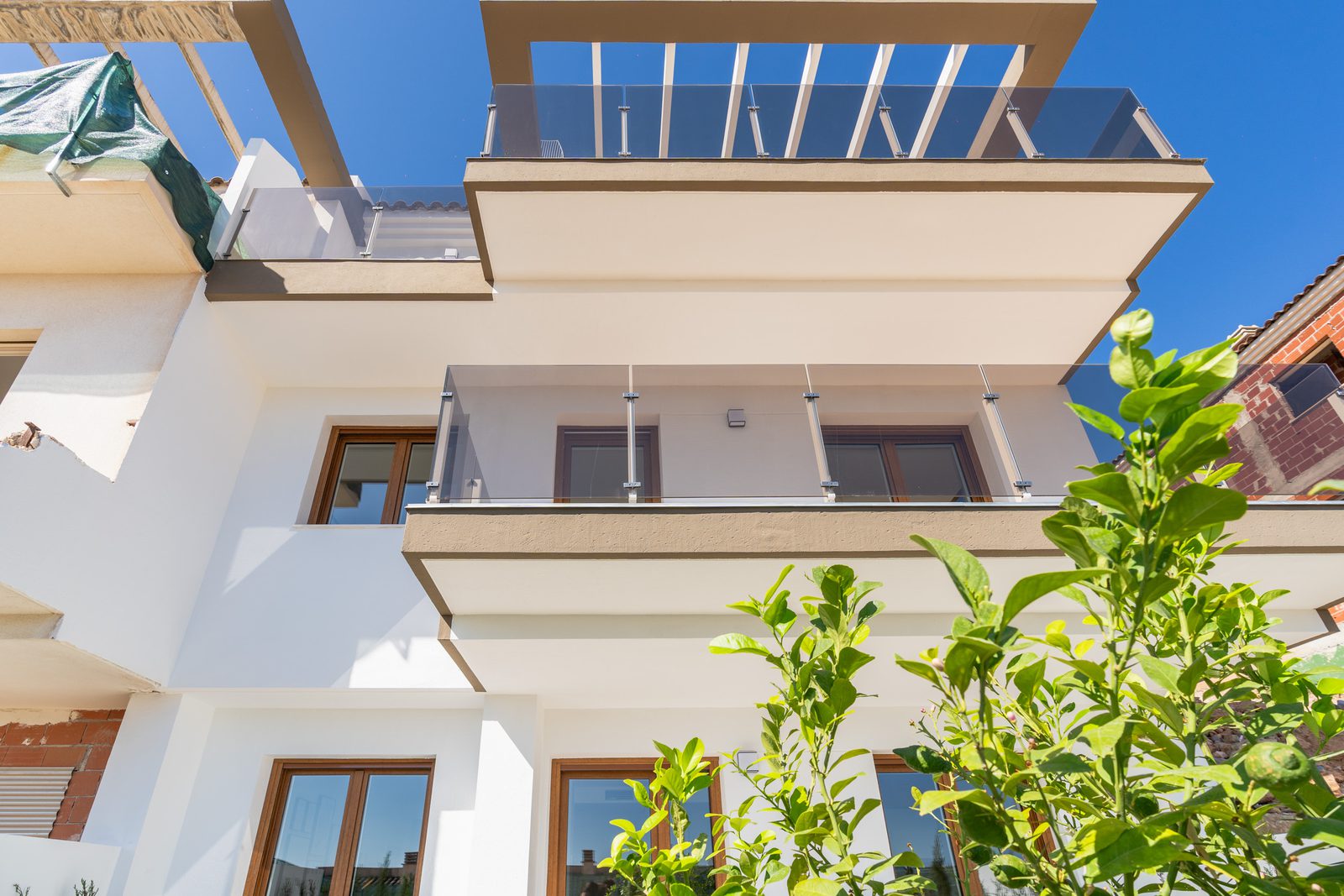 Exterior view of a 4-bedroom townhouse in La Nucía - The Estates