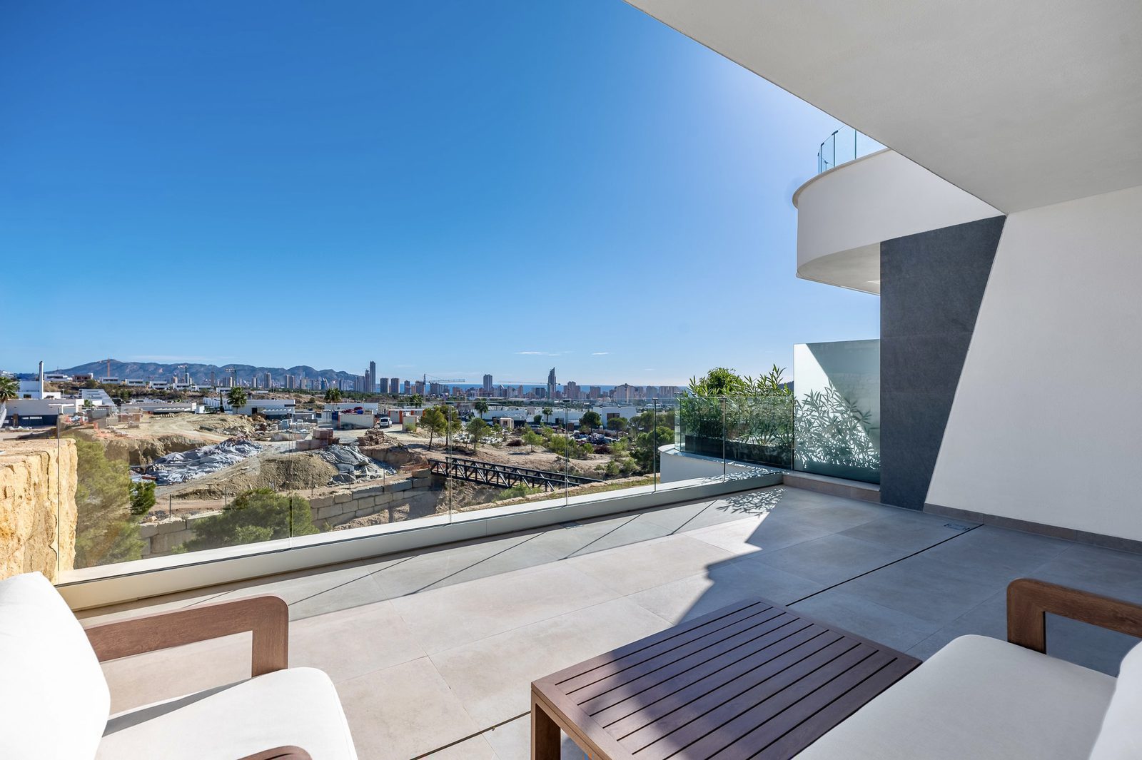 Panoramic sea and city views from the terrace of a 2-bedroom apartment in Finestrat - The Estates