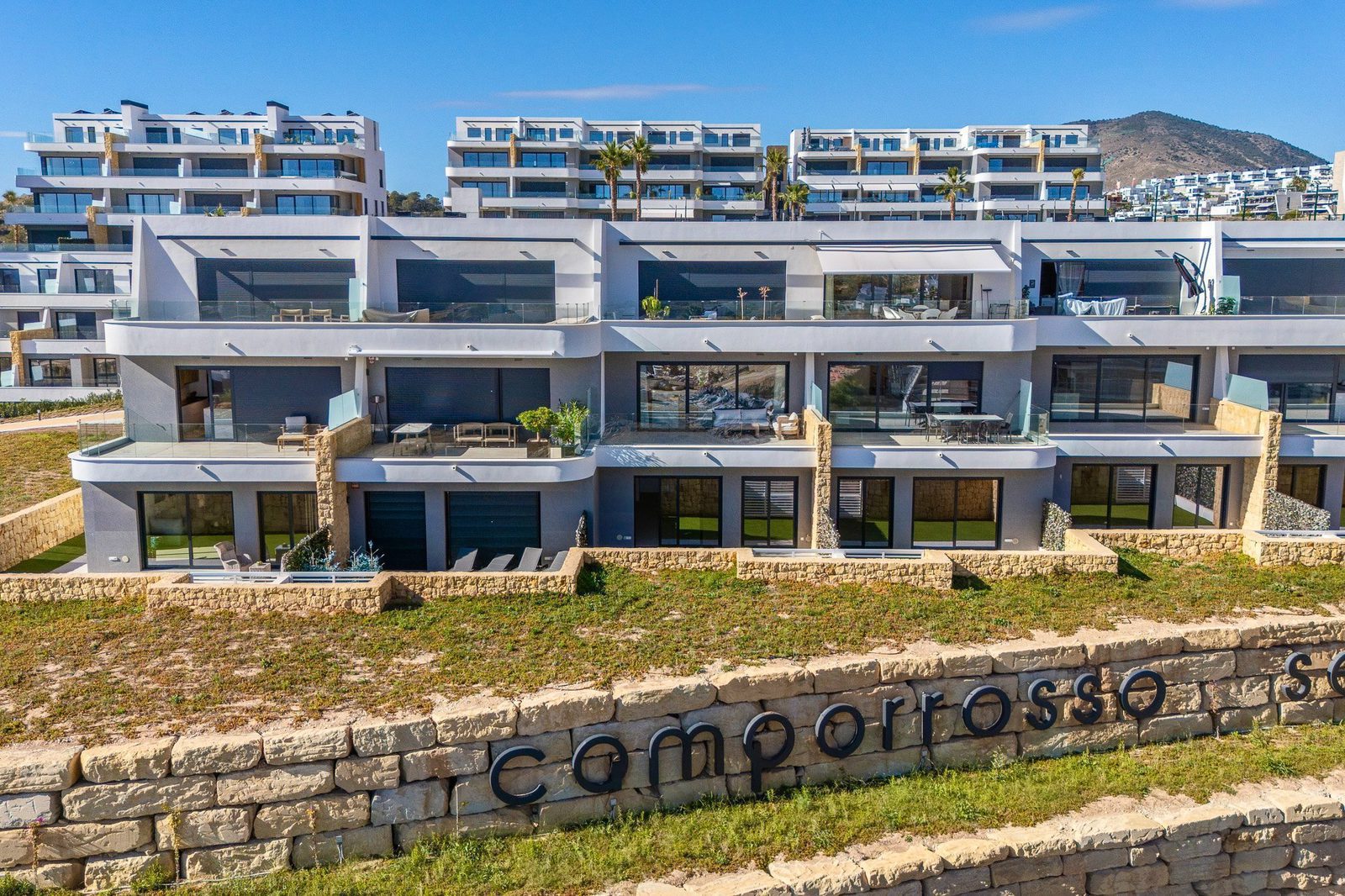 Panoramic sea views from a 2-bedroom apartment in Balcón De Finestrat - The Estates
