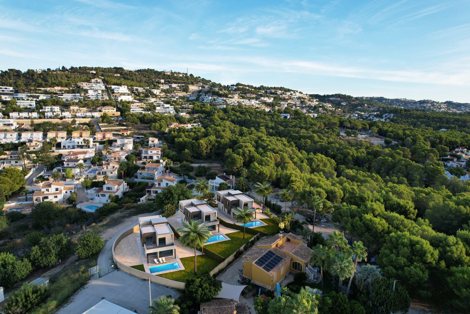 Panoramic mountain and city views from a 3-bedroom villa in Calpe - The Estates